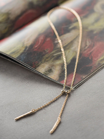 ラリエットネックレス