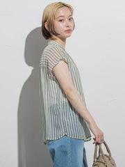 【WEB限定】シアーストライプクルーネックブラウス≪手洗い可能≫