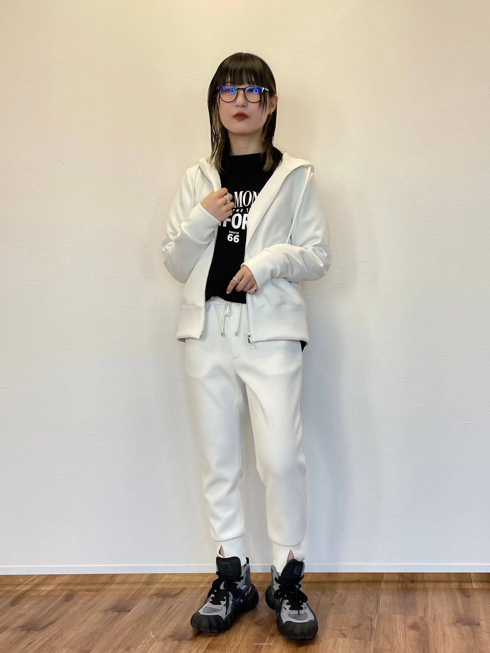 【ビッキー定番/ロングシーズン大活躍の多機能素材/L号サイズ登場!】裾スリットジョガーパンツ《洗濯機で洗える》