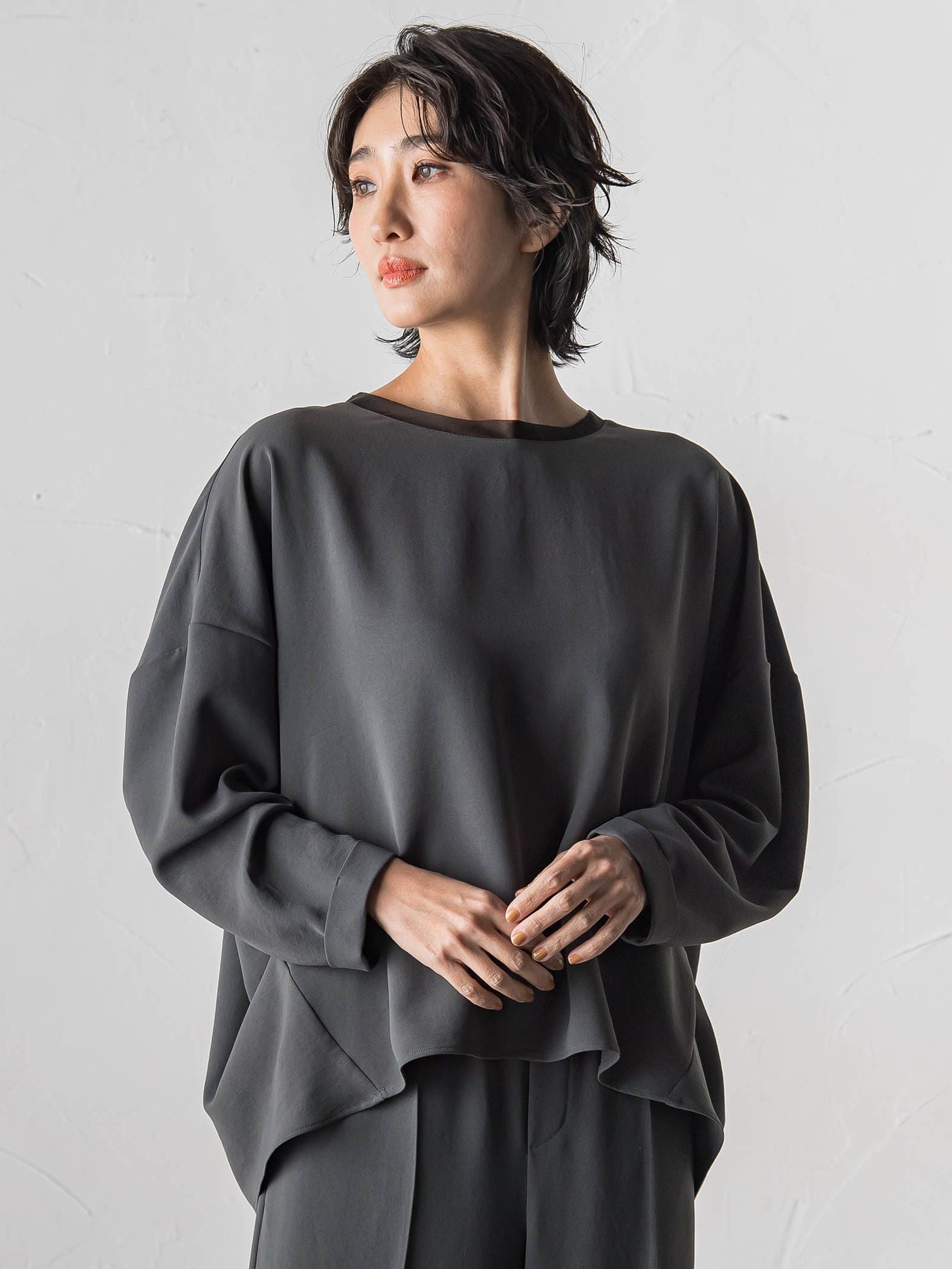 ハイストレッチカルゼブラウス