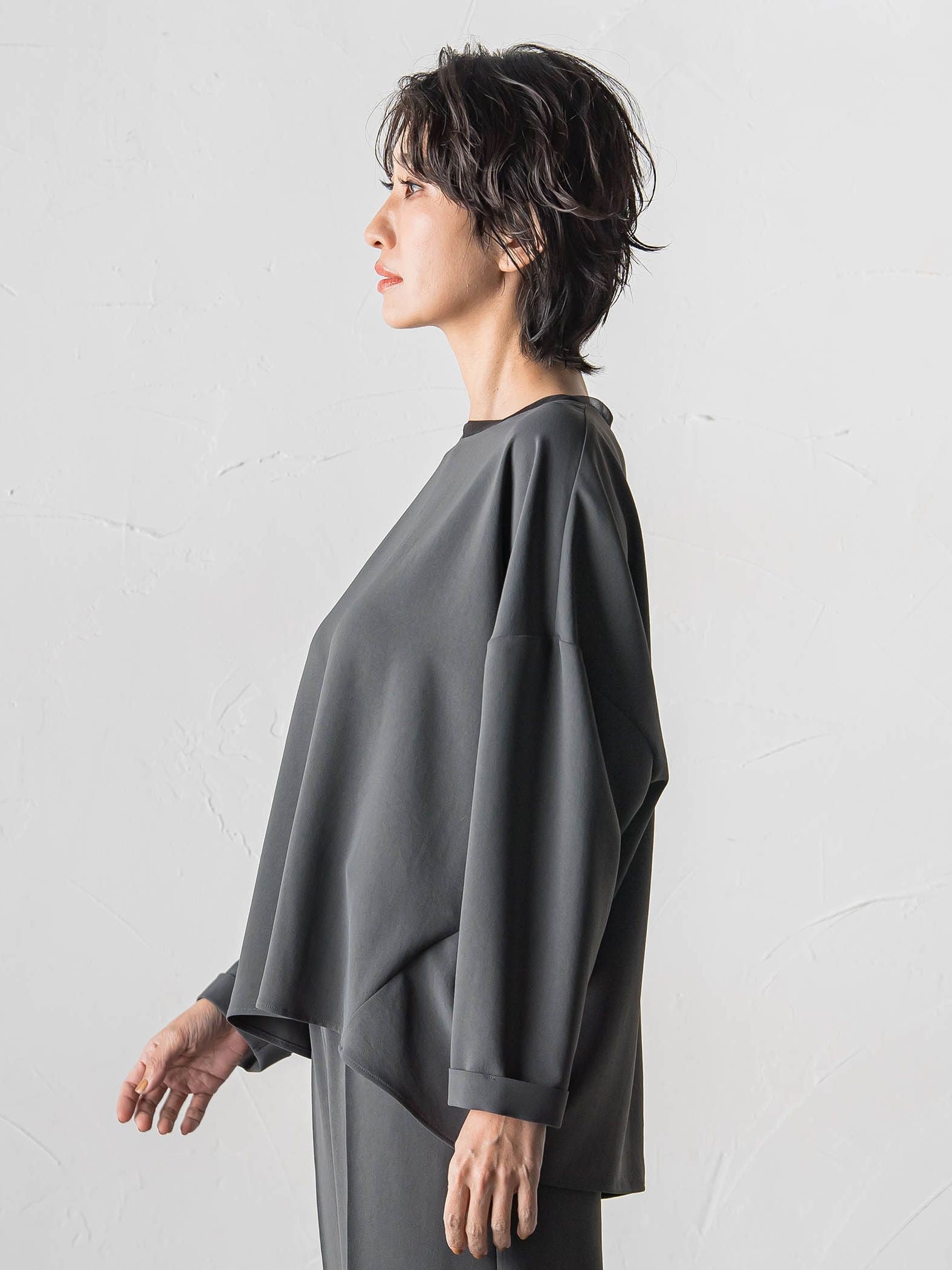 ハイストレッチカルゼブラウス