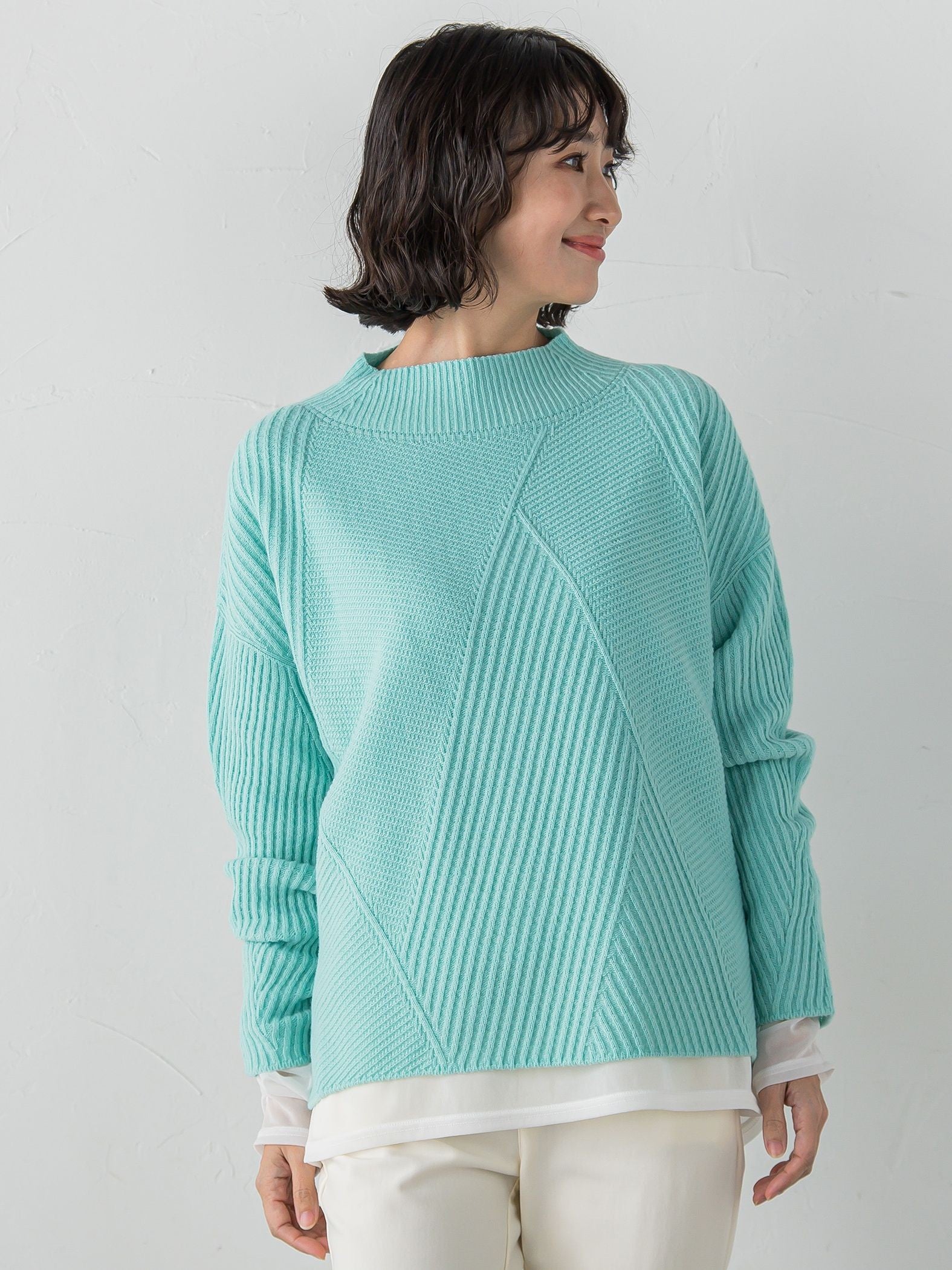 ヘリンボーンニット