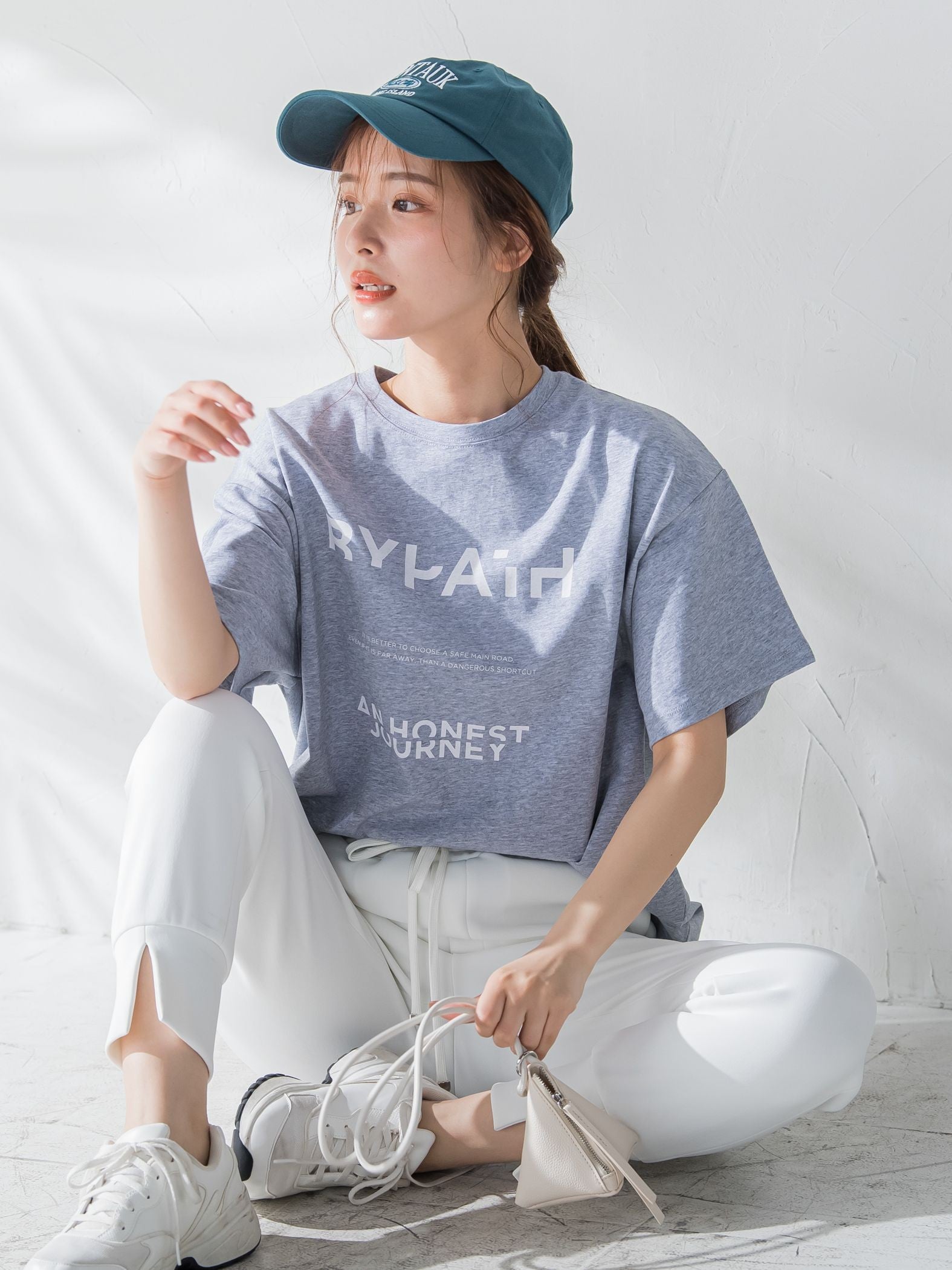 【ビッキー定番/ロングシーズン大活躍の多機能素材/L号サイズ登場!】裾スリットジョガーパンツ《洗濯機で洗える》