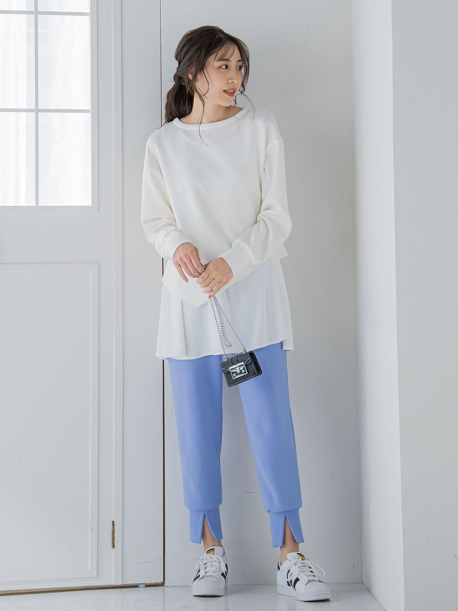 【ビッキー定番/ロングシーズン大活躍の多機能素材/L号サイズ登場!】裾スリットジョガーパンツ《洗濯機で洗える》