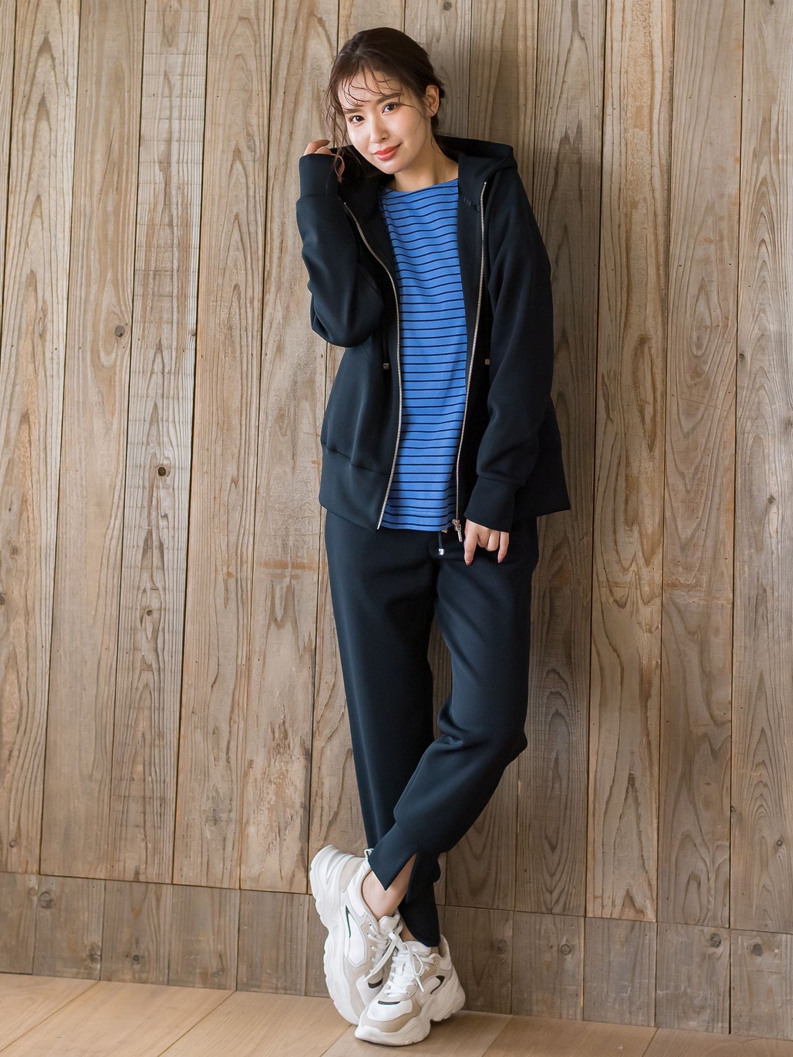 【ビッキー定番/ロングシーズン大活躍の多機能素材/L号サイズ登場!】裾スリットジョガーパンツ《洗濯機で洗える》