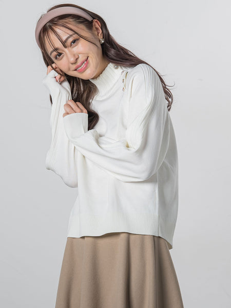ハイネックキラキラボタンニット≪手洗い可能≫