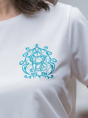 【WEB限定】35th Anniversaryロゴ刺繍Tシャツ≪洗濯機で洗える≫