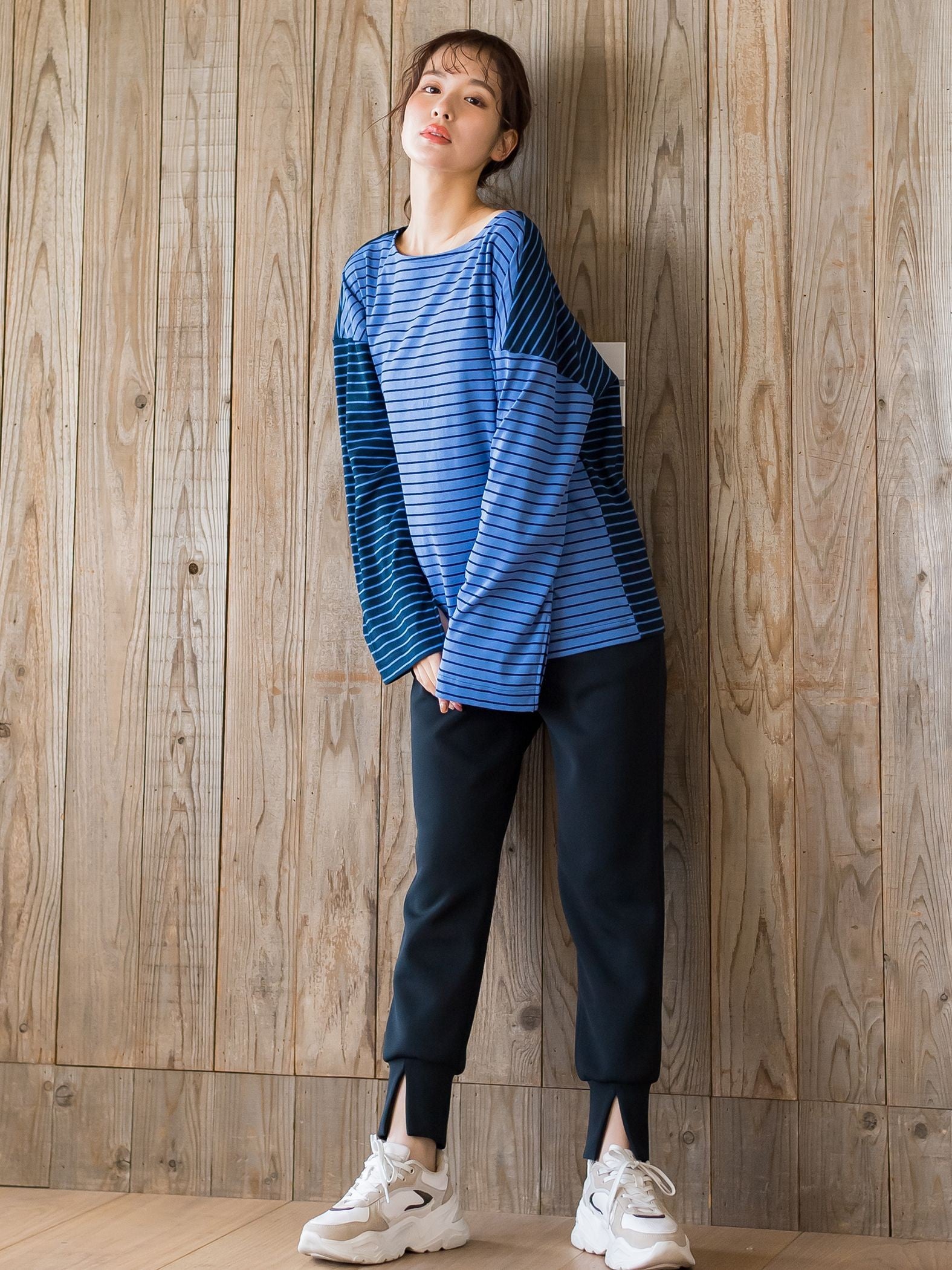 【ビッキー定番/ロングシーズン大活躍の多機能素材/L号サイズ登場!】裾スリットジョガーパンツ《洗濯機で洗える》