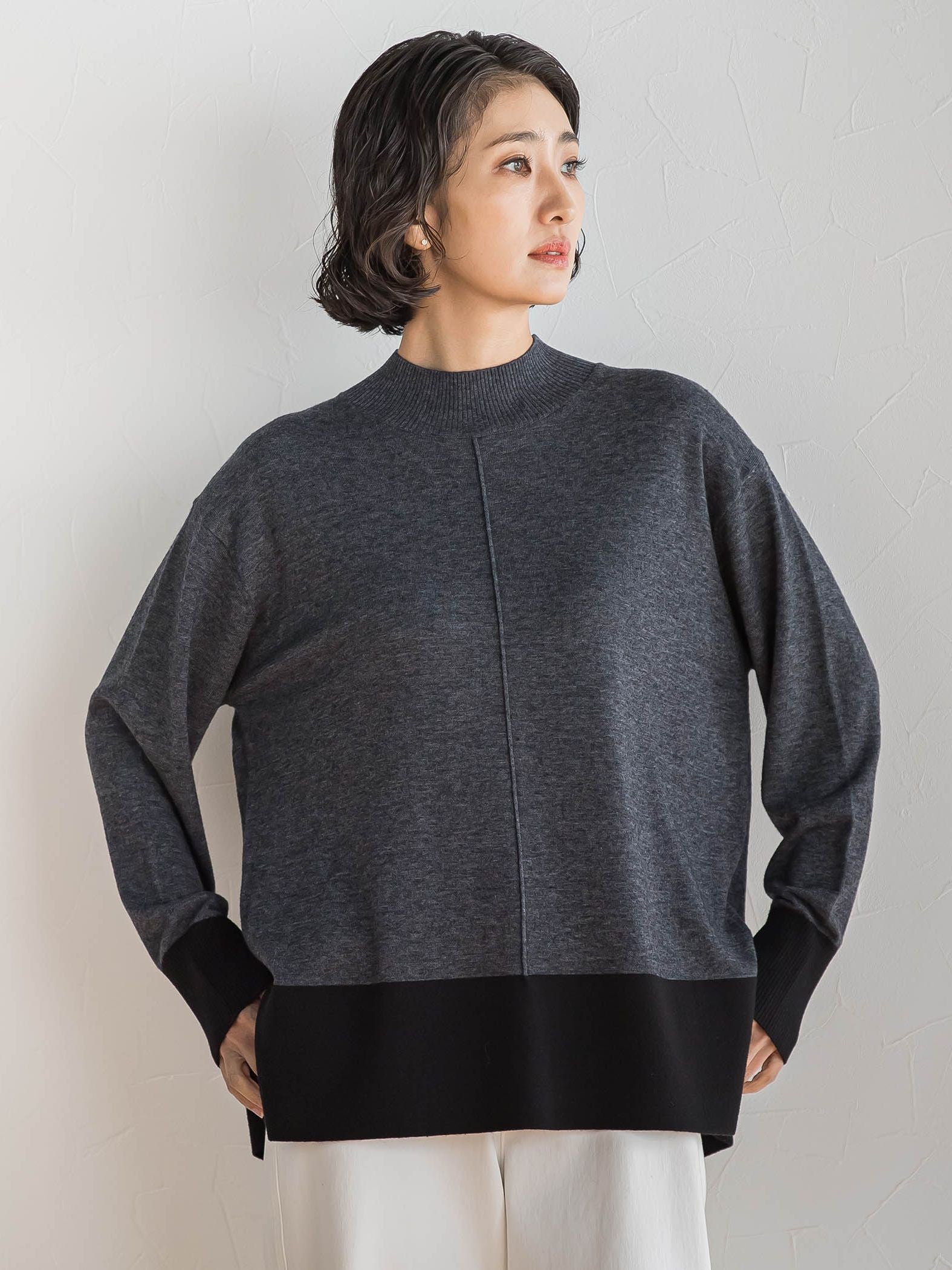 ファインウールハイネックニット