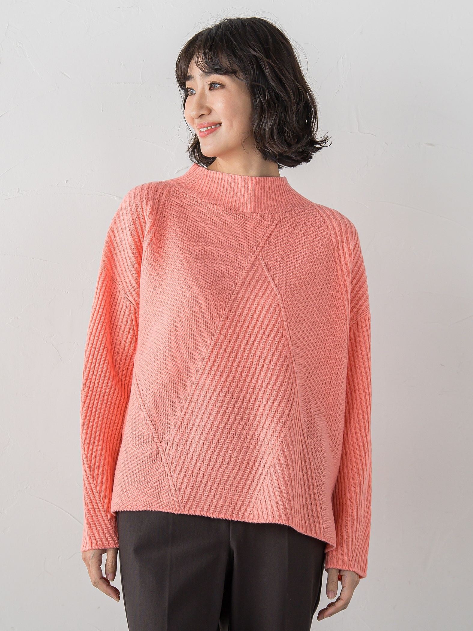 ヘリンボーンニット