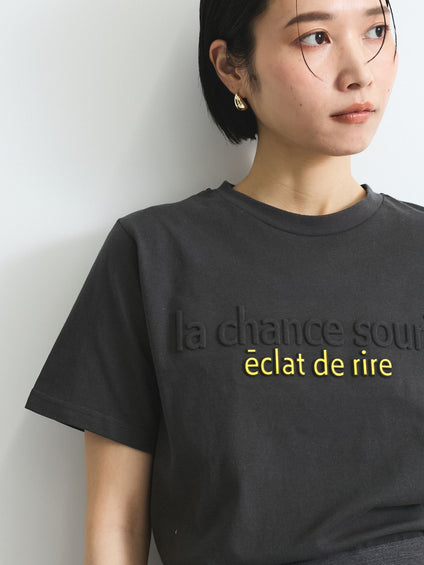 エンボスプリントTシャツ≪手洗い可能≫