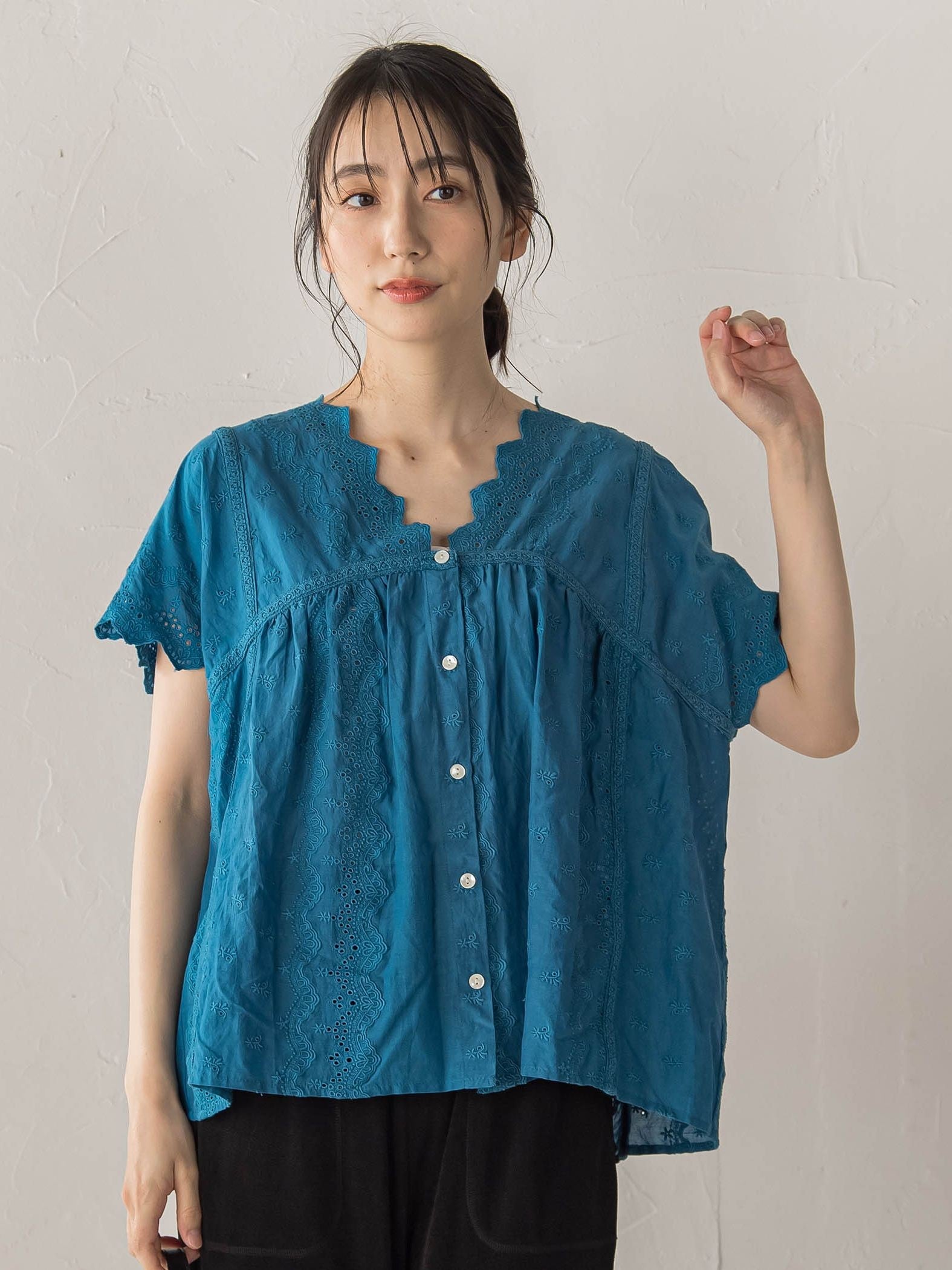 刺繍ハシゴレースブラウス