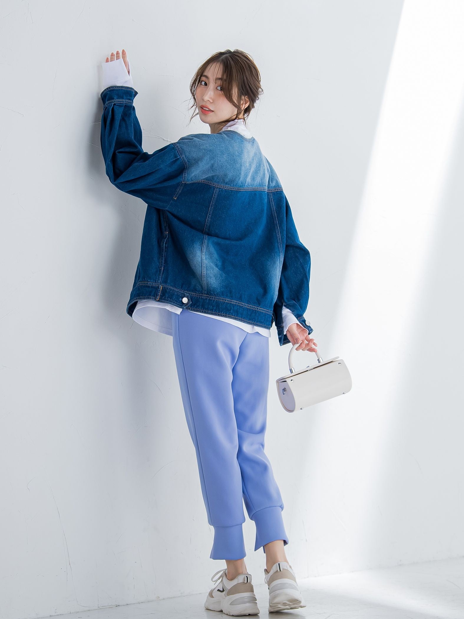 【ビッキー定番/ロングシーズン大活躍の多機能素材/L号サイズ登場!】裾スリットジョガーパンツ《洗濯機で洗える》
