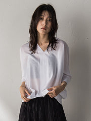 【新色追加】LEVITAシアーVネックドルマンニットプルオーバー≪手洗い可能≫