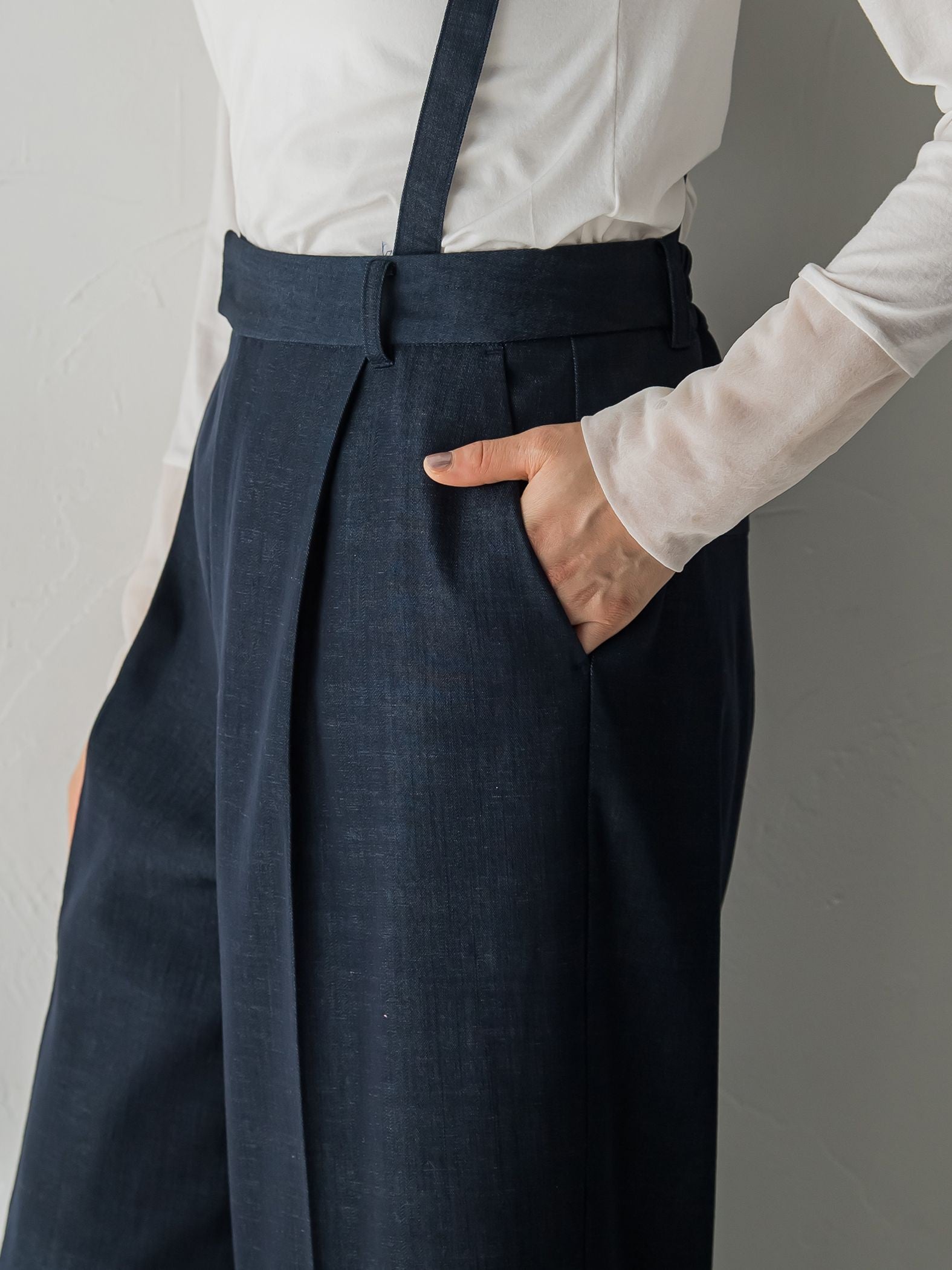 【おとなデニム】サスペンダー付きワイドパンツ≪洗える≫
