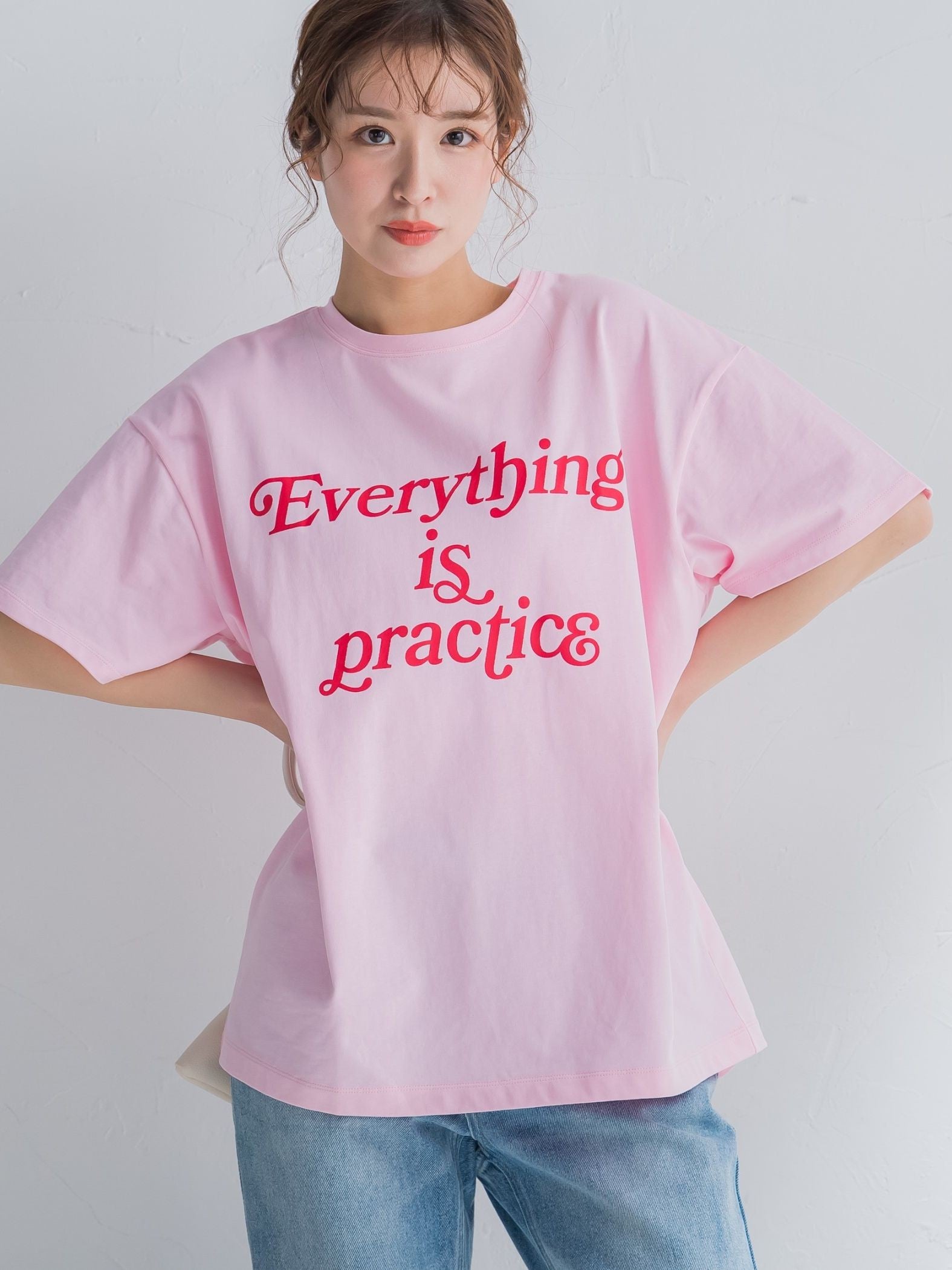 【大人も取り入れやすい】ロゴTシャツ《洗濯機で洗える》