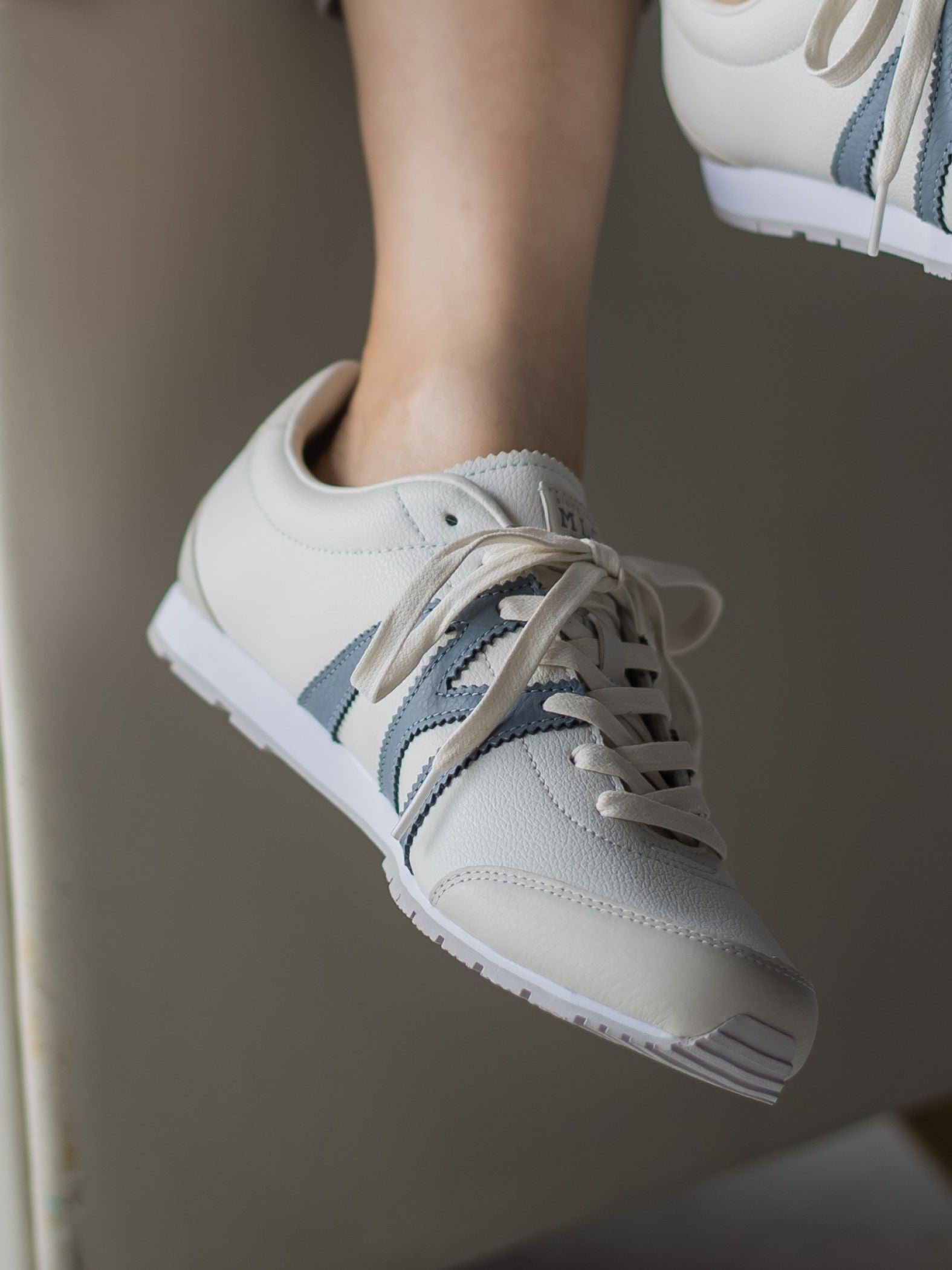 【MIZUNO】MLC-0スニーカー