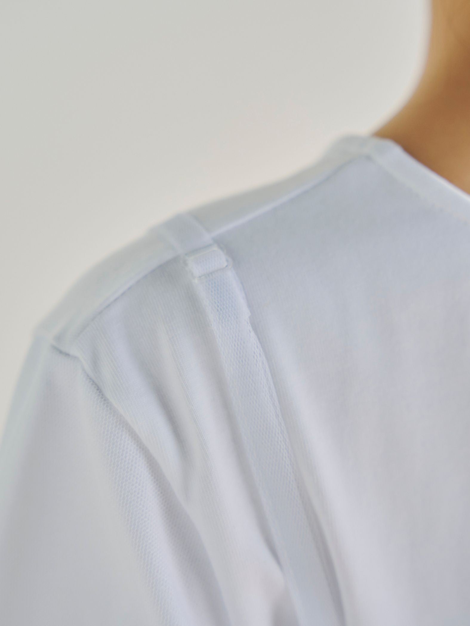チュールビスチェ付きTシャツ