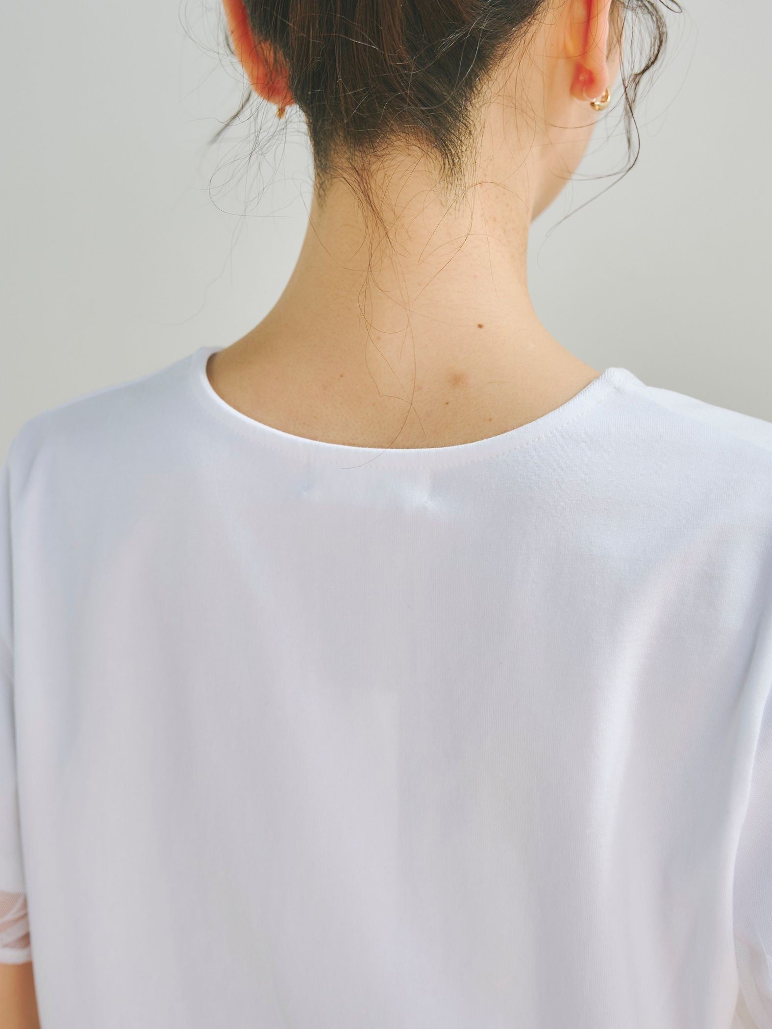 チュールビスチェ付きTシャツ