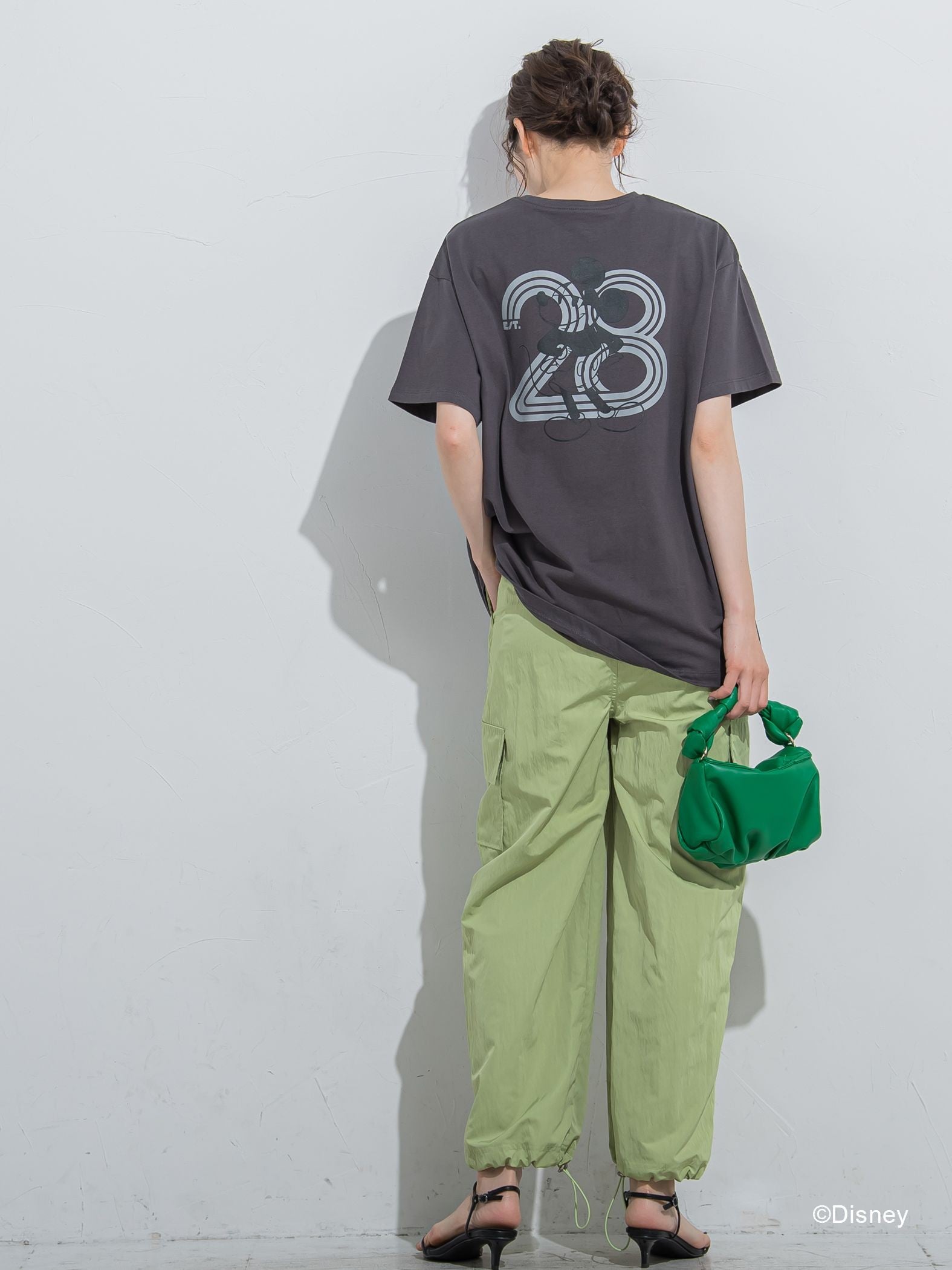 【DISNEY/ディズニー ミッキーマウス】MICKEYオーバーサイズバックプリントTシャツ《洗濯機で洗える》