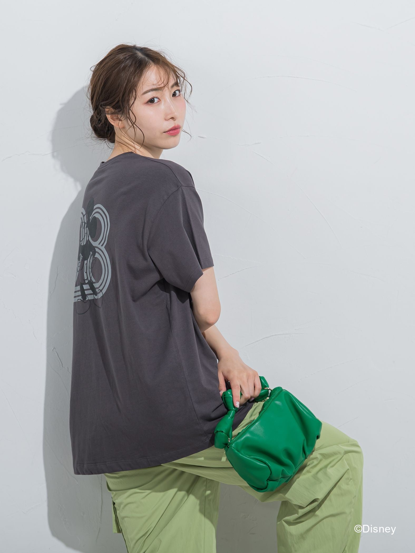 【DISNEY/ディズニー ミッキーマウス】MICKEYオーバーサイズバックプリントTシャツ《洗濯機で洗える》