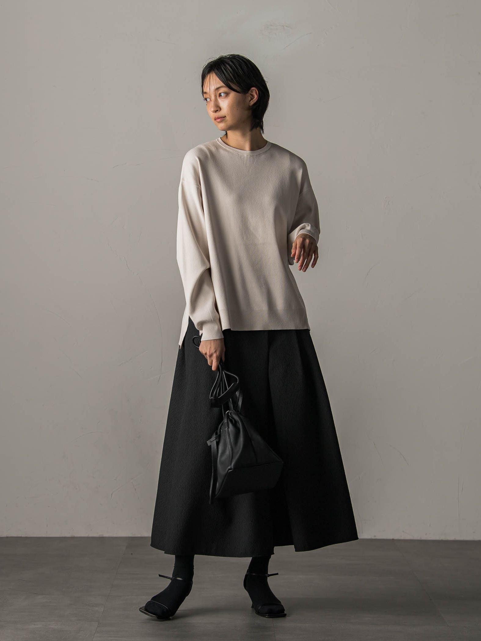 【BIOGRACE】ハート刺繍スウェットライクニットプルオーバー≪手洗い可能≫