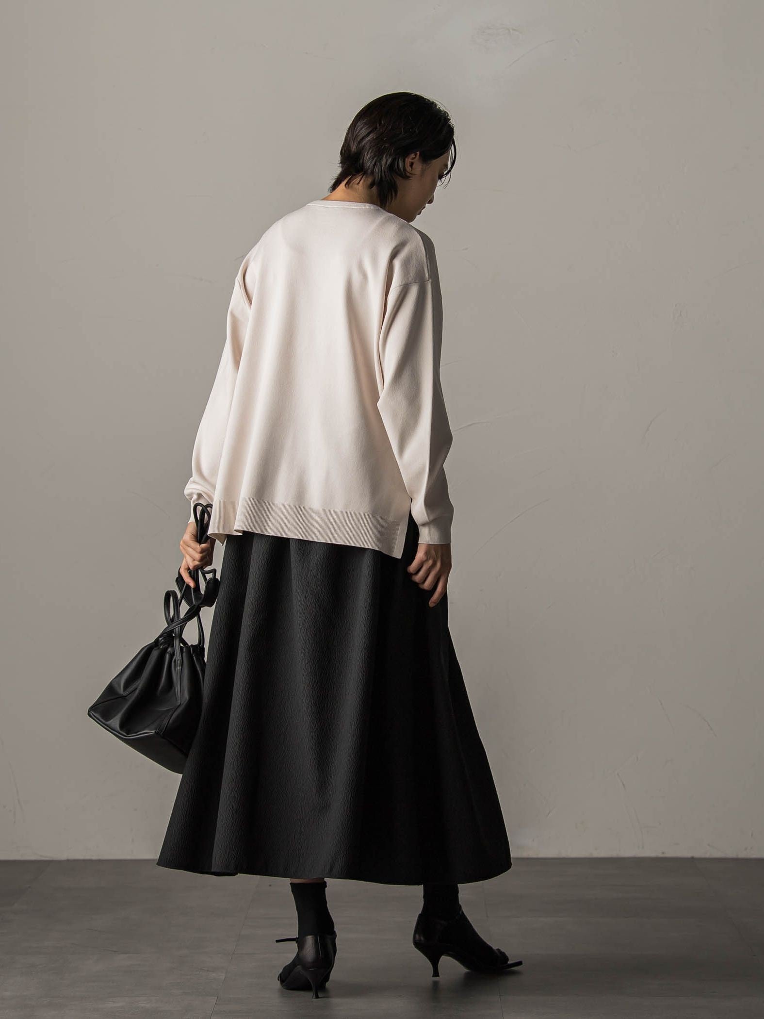 【BIOGRACE】ハート刺繍スウェットライクニットプルオーバー≪手洗い可能≫