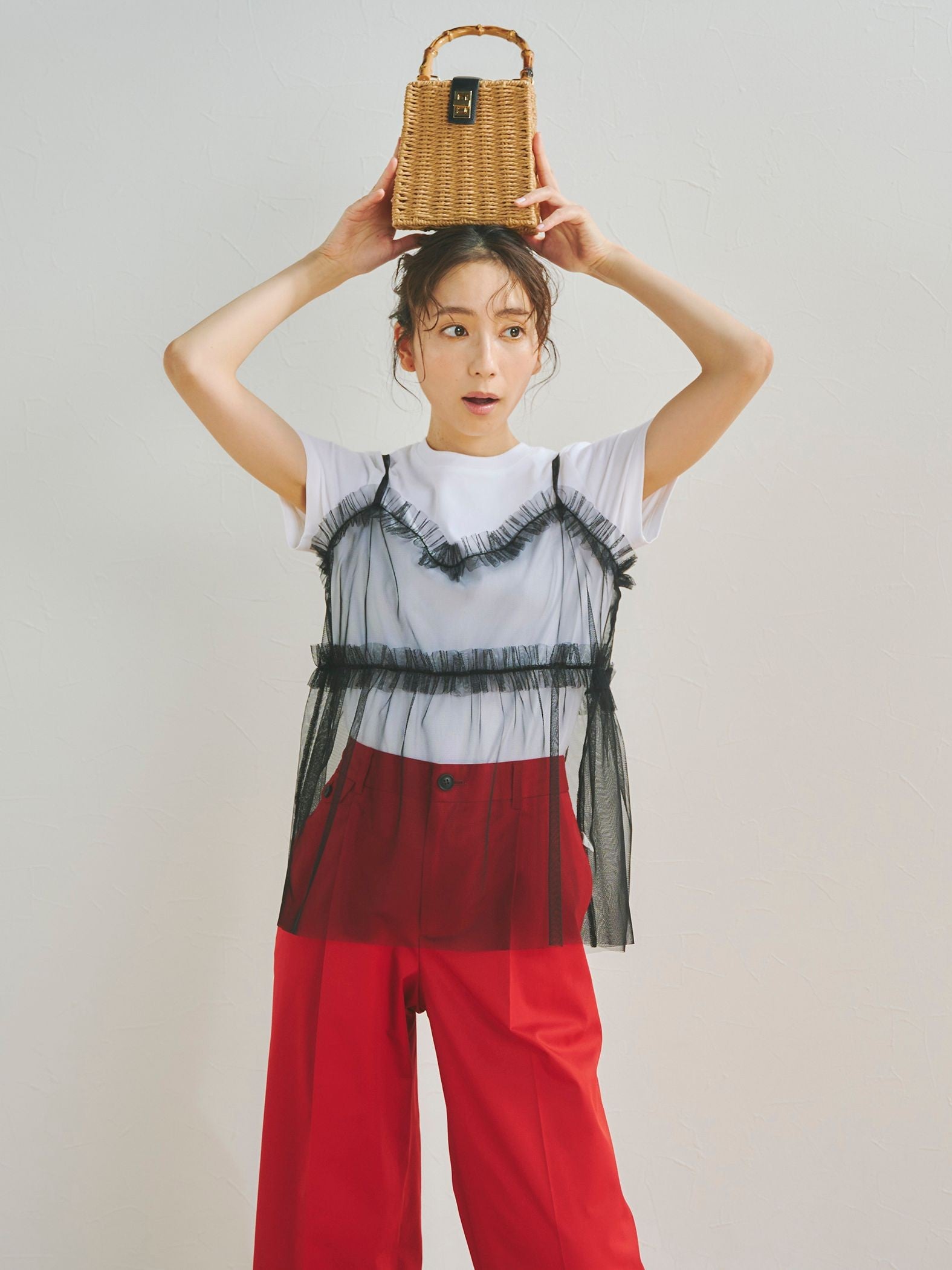 チュールビスチェ付きTシャツ