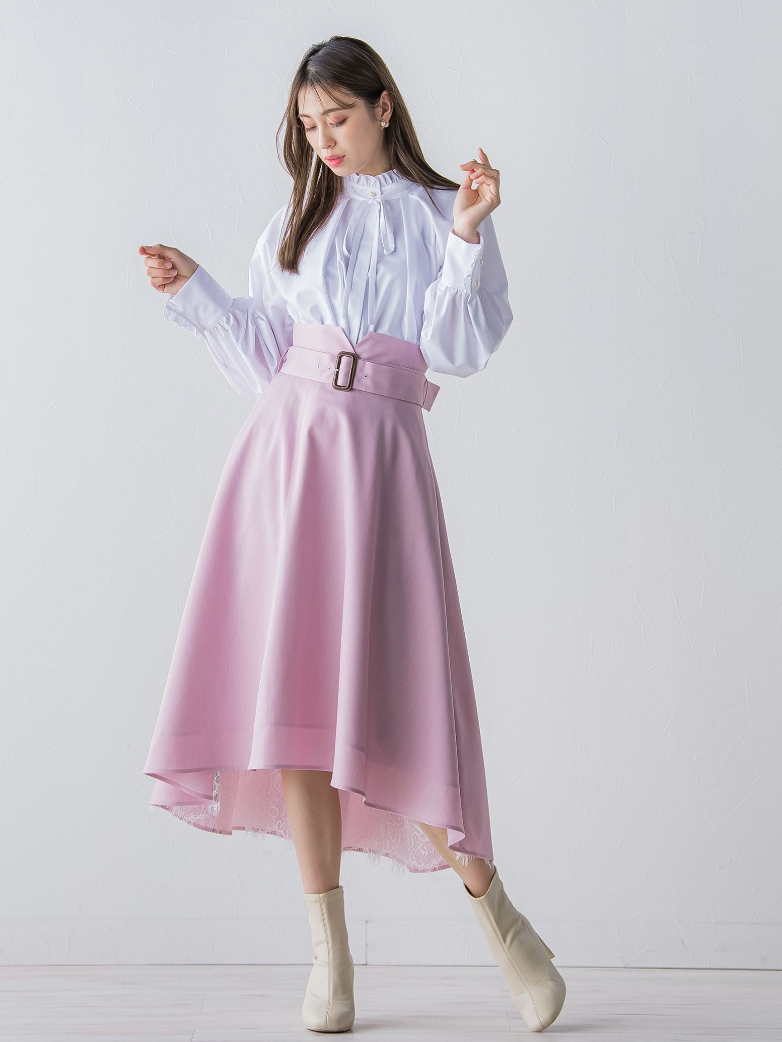 裾レースベルト付きスカート