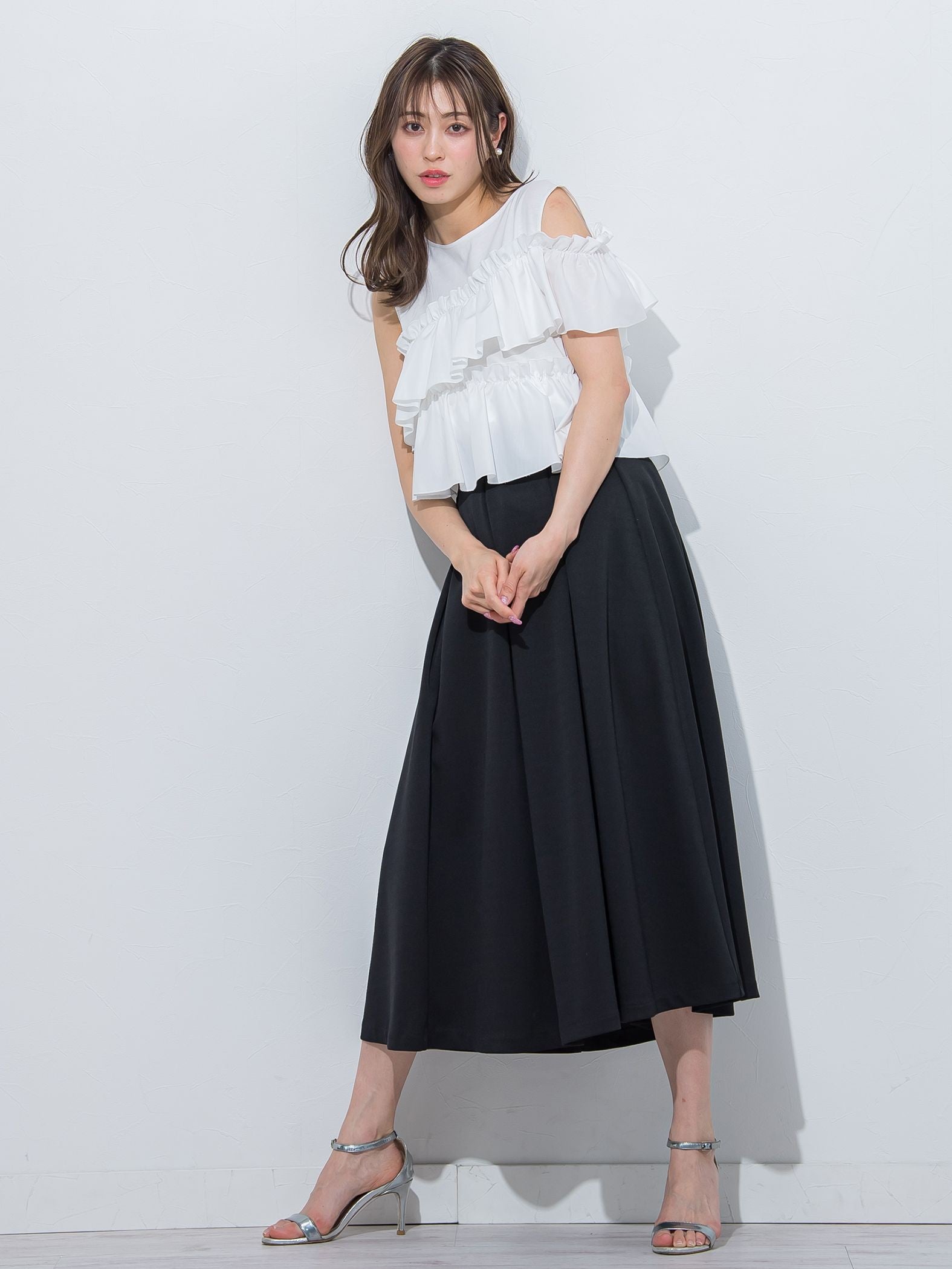 アシメフリルカットソー《手洗い可能》