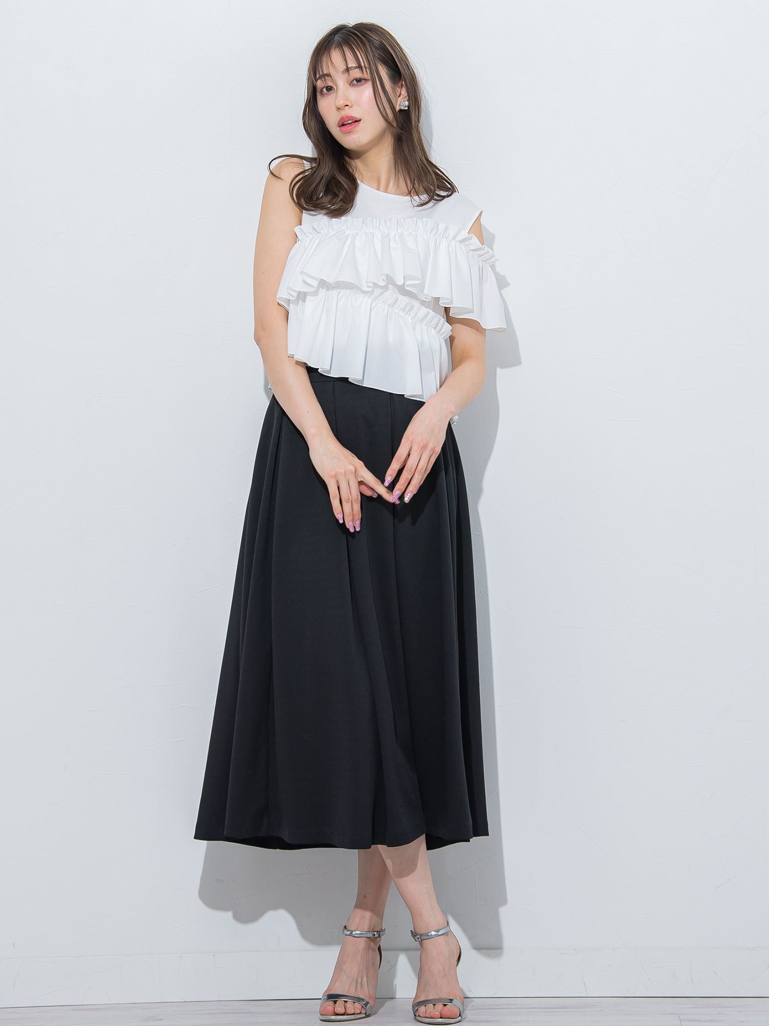 アシメフリルカットソー《手洗い可能》