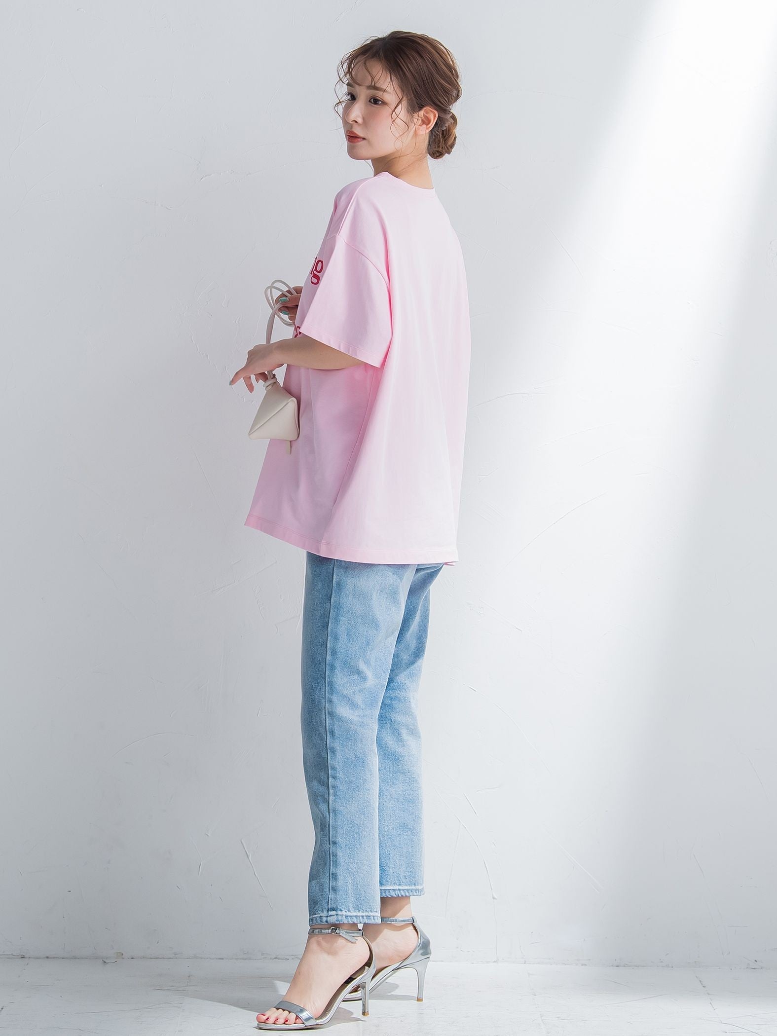 【大人も取り入れやすい】ロゴTシャツ《洗濯機で洗える》