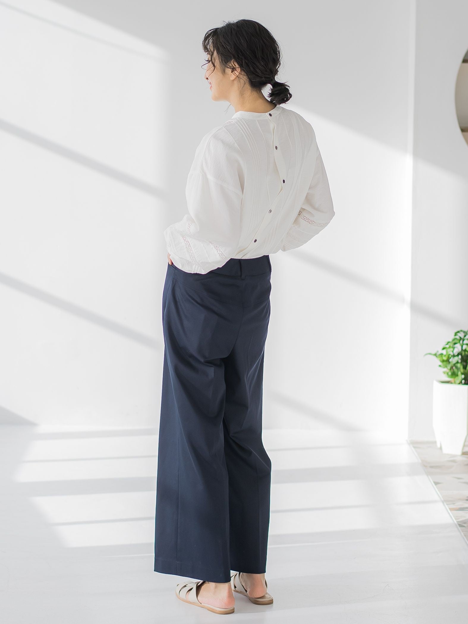 ピンタックレースハイネックブラウス≪洗濯機で洗える≫