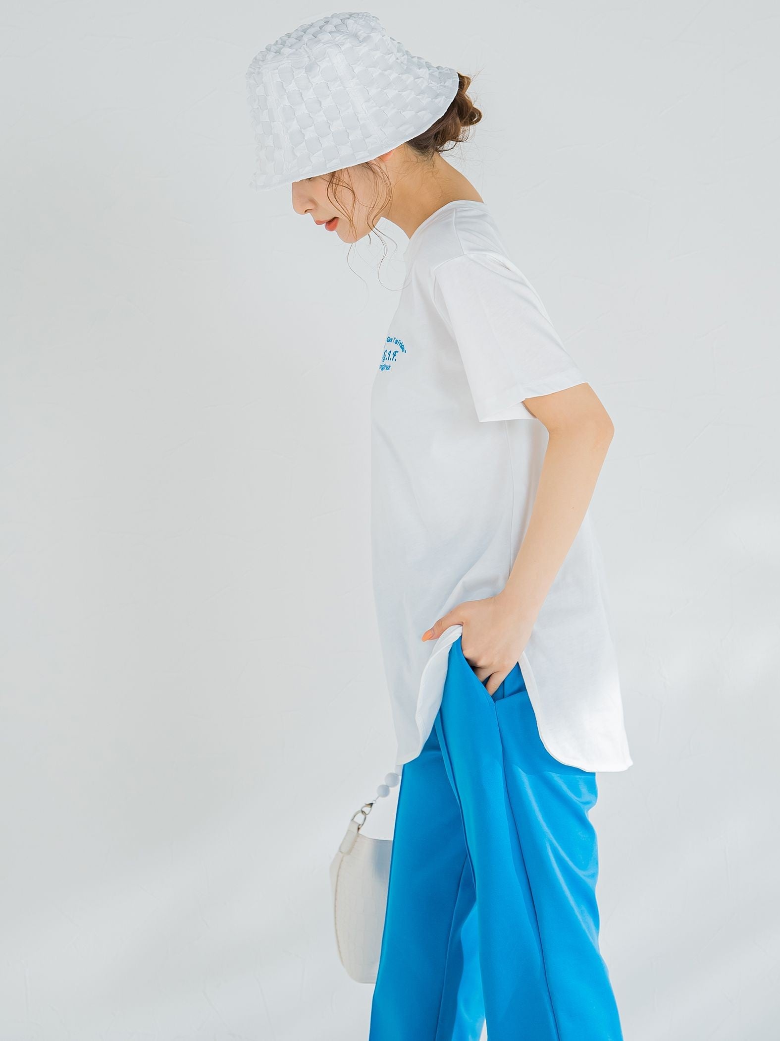 【一枚で決まる大人のTシャツ】ワンポイント刺繍Tシャツ《洗濯機で洗える》