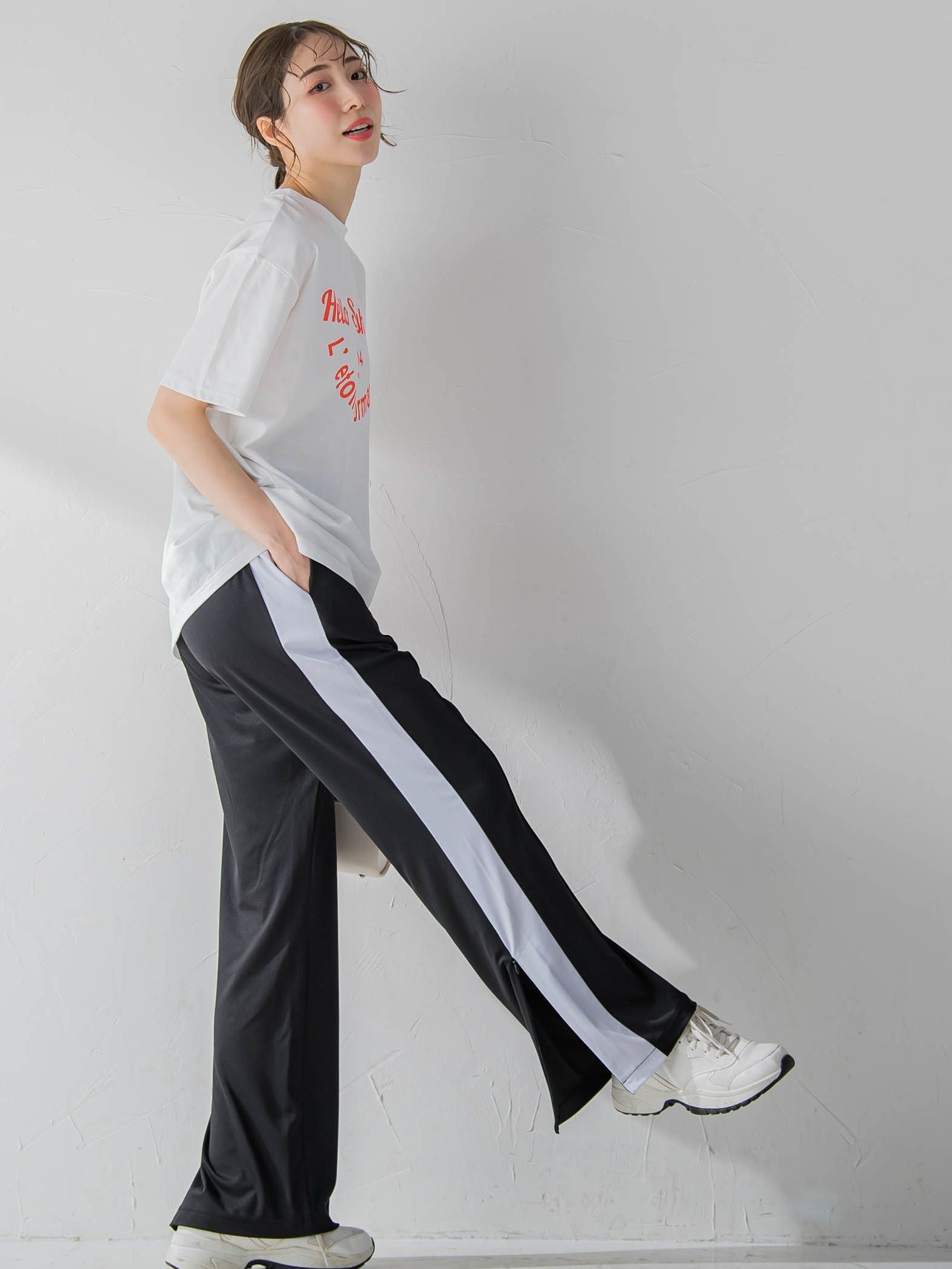 【カフェ風のロゴが可愛い】カフェロゴTシャツ《洗濯機で洗える》