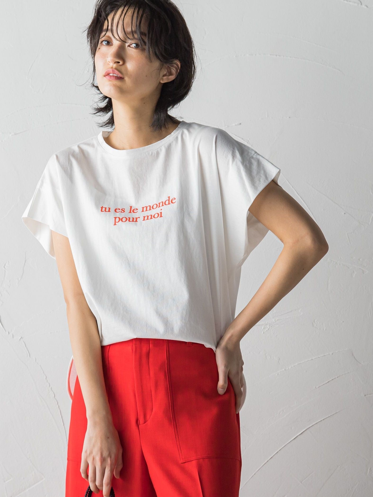 星刺繍タックショルダーロゴTシャツ≪洗濯機で洗える≫