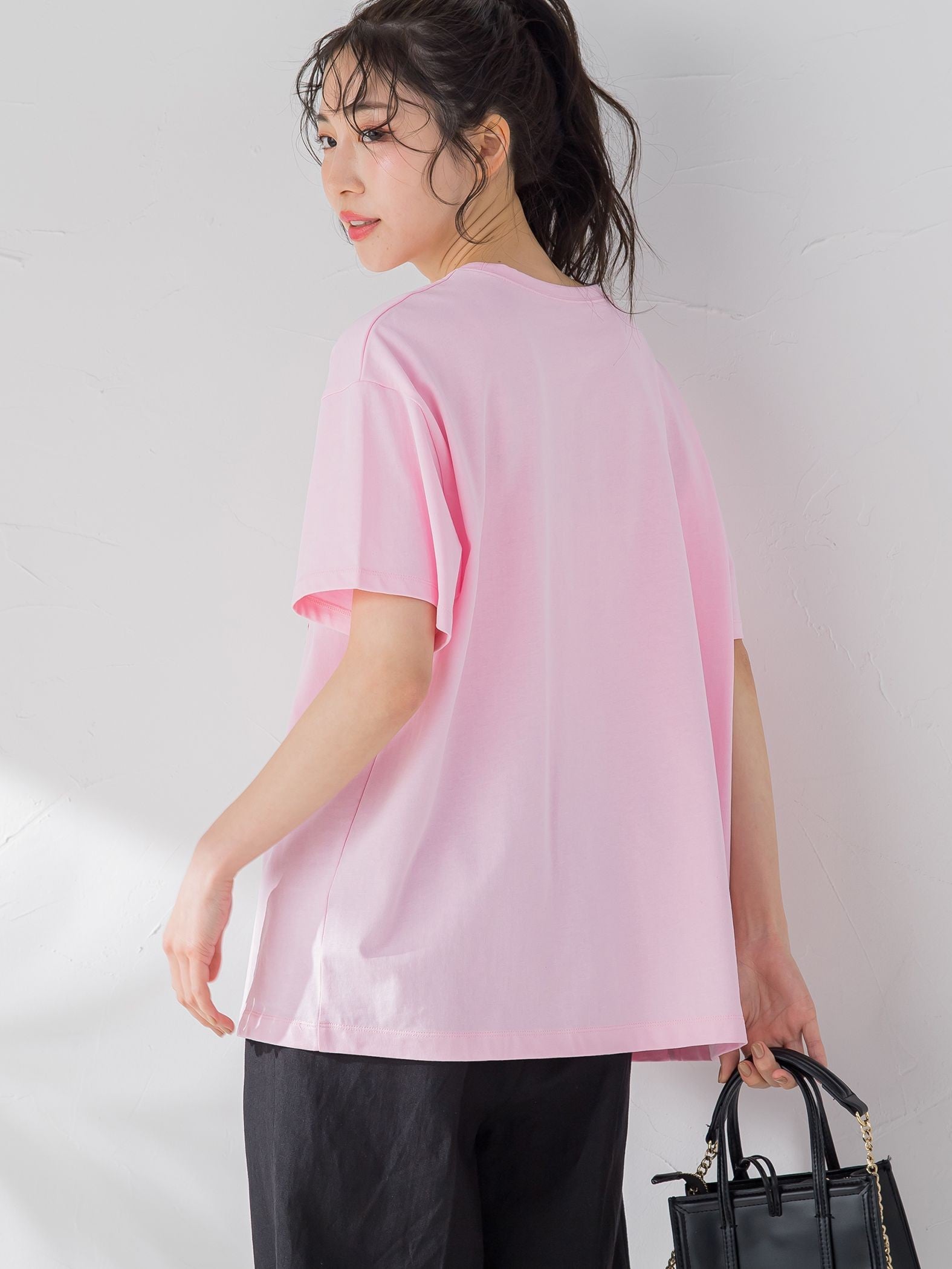【大人も取り入れやすい】ロゴTシャツ《洗濯機で洗える》