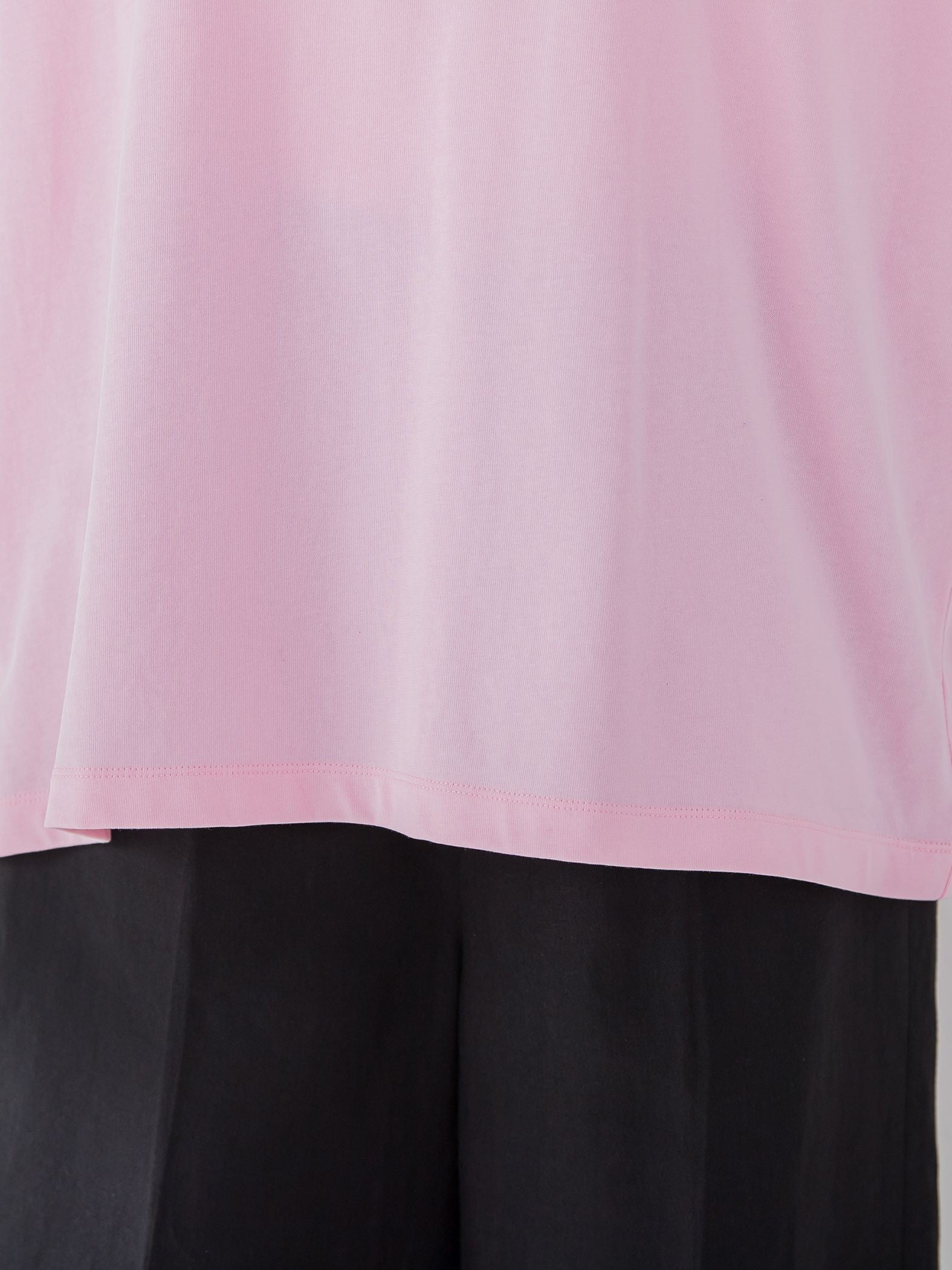 【大人も取り入れやすい】ロゴTシャツ《洗濯機で洗える》