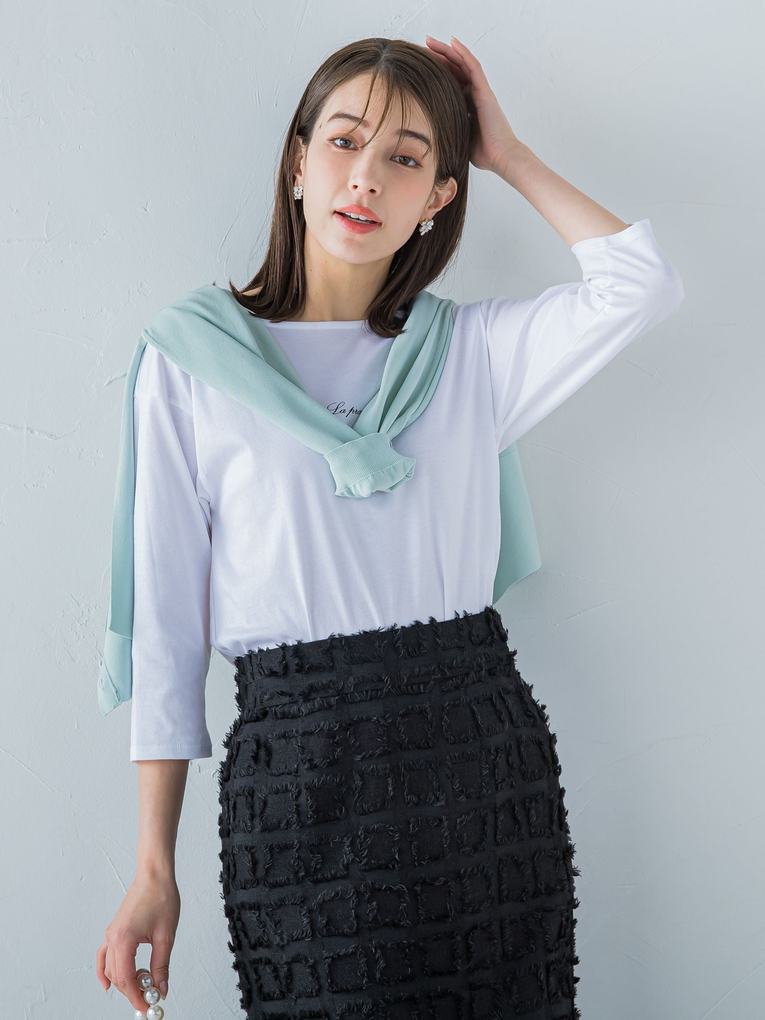 ラウンドカットロゴTシャツ ≪洗濯機で洗える≫