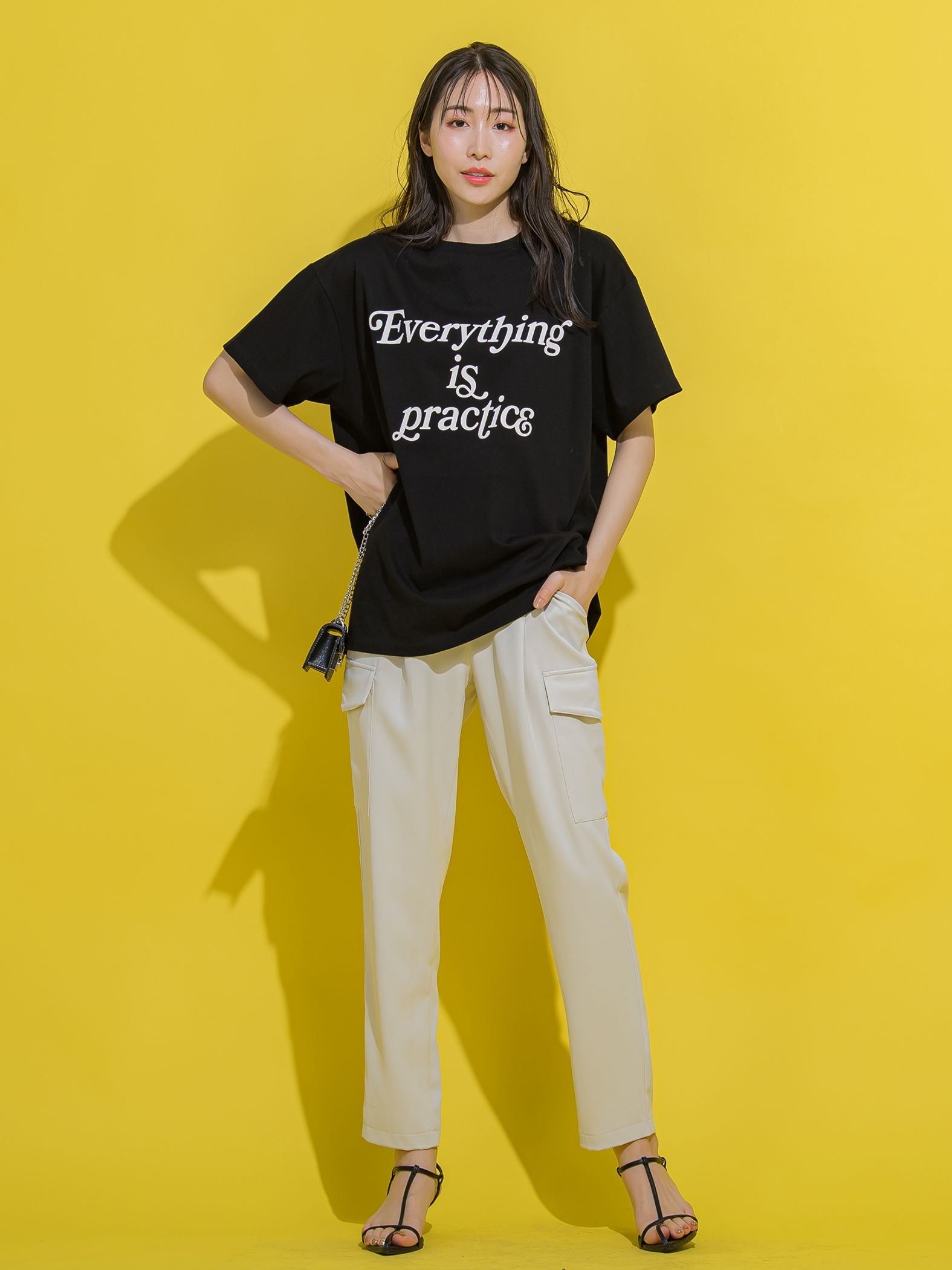 【大人も取り入れやすい】ロゴTシャツ《洗濯機で洗える》