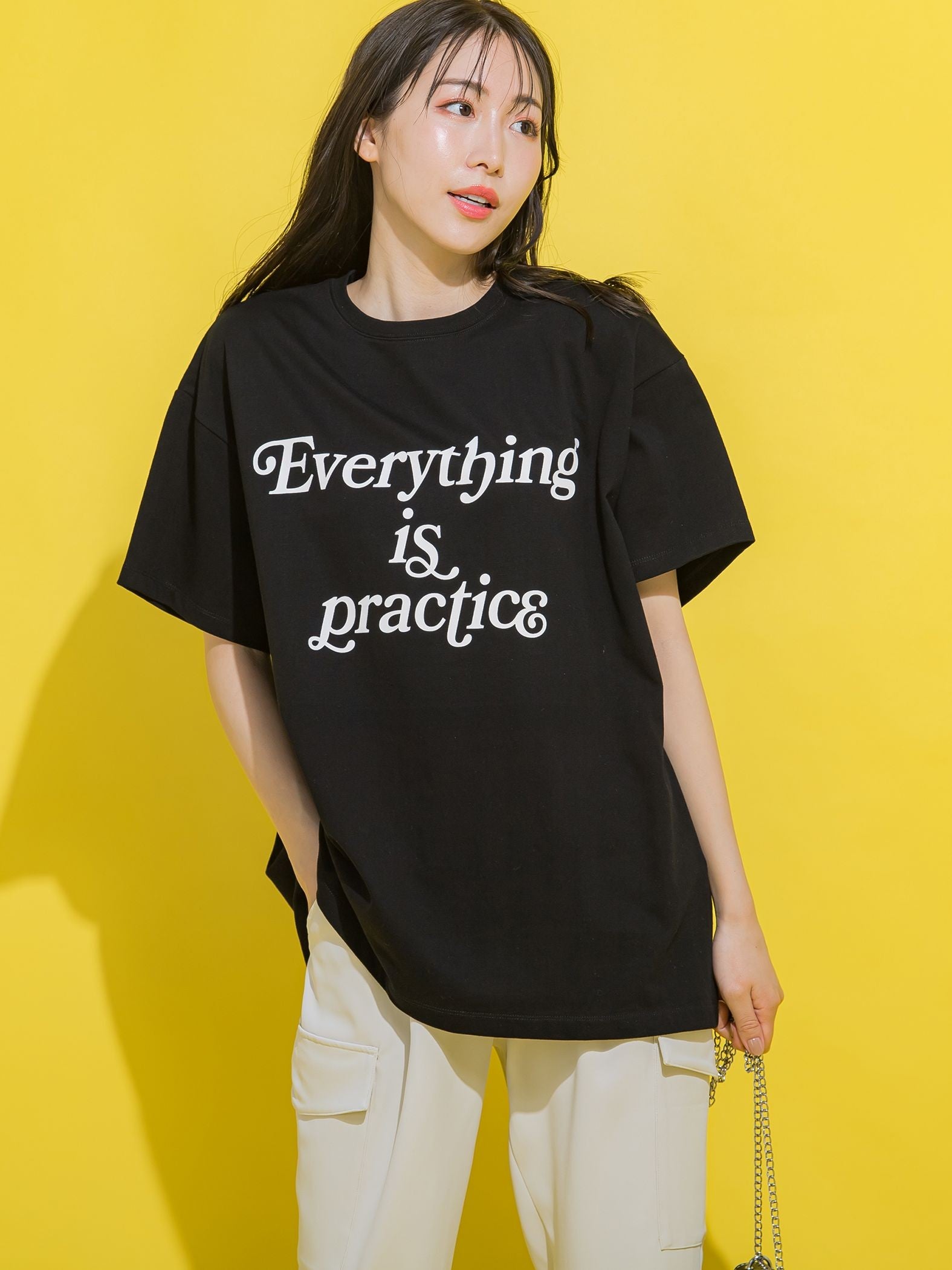 【大人も取り入れやすい】ロゴTシャツ《洗濯機で洗える》