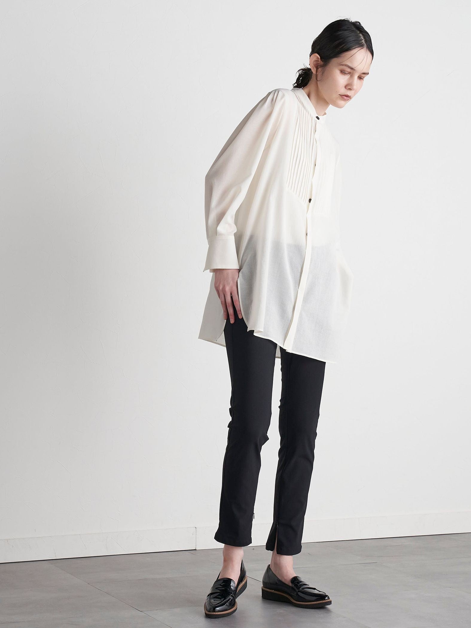 【WEB別注】メリルハイテンションスリットZIPパンツ《洗濯機で洗える》