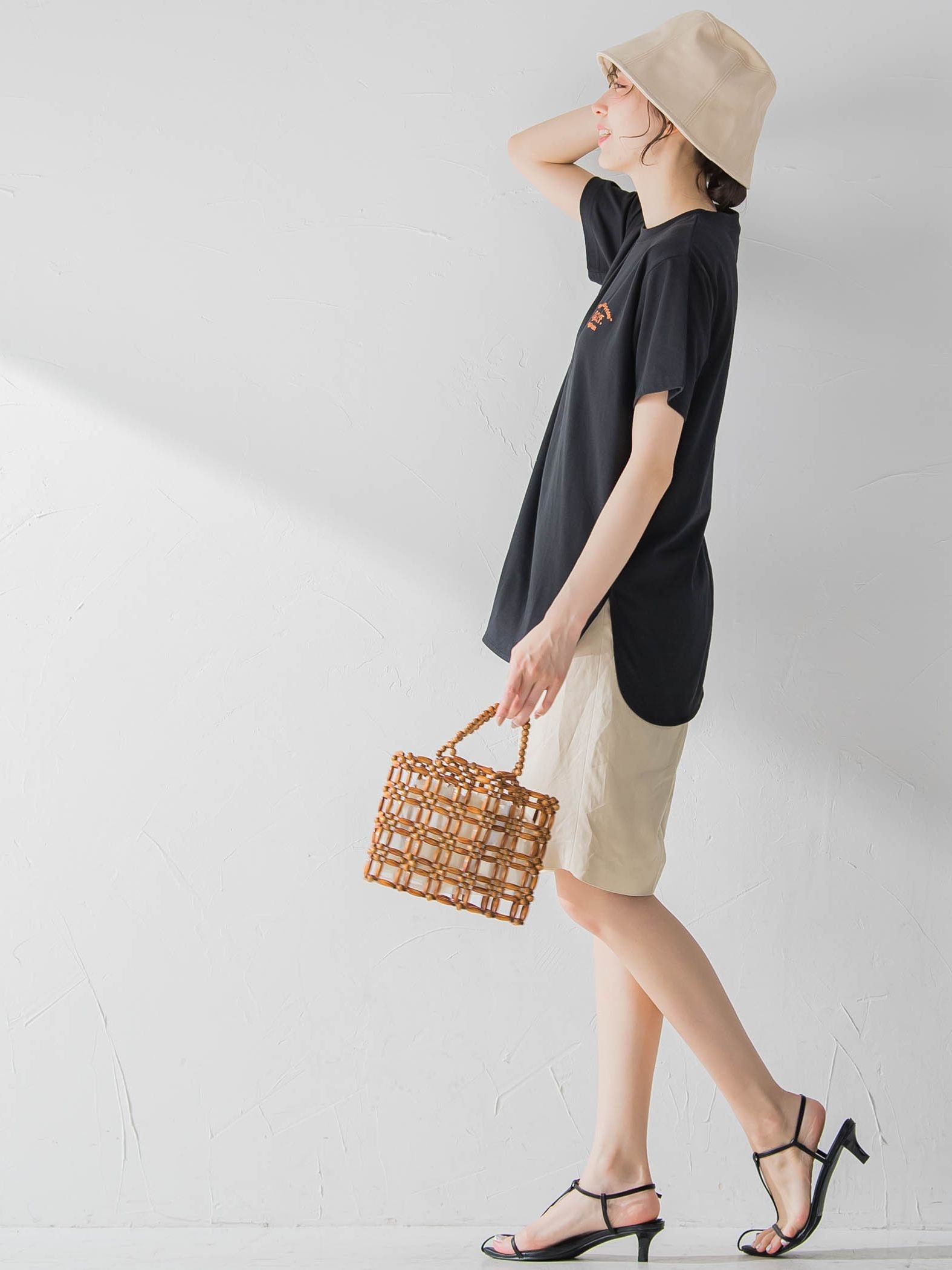 【一枚で決まる大人のTシャツ】ワンポイント刺繍Tシャツ《洗濯機で洗える》