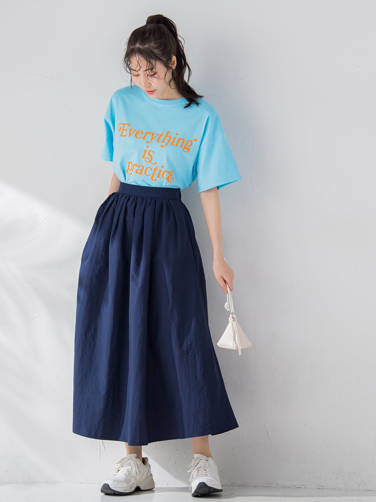 【大人も取り入れやすい】ロゴTシャツ《洗濯機で洗える》