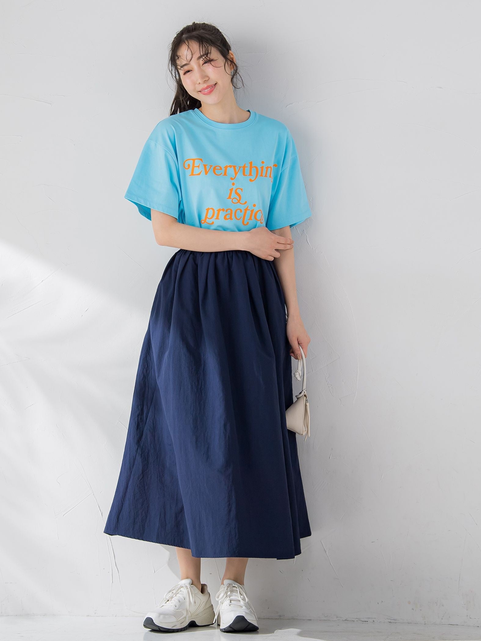 【大人も取り入れやすい】ロゴTシャツ《洗濯機で洗える》