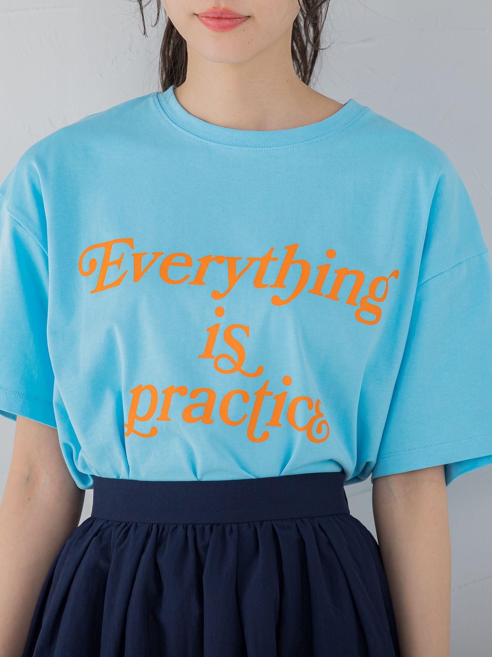 【大人も取り入れやすい】ロゴTシャツ《洗濯機で洗える》