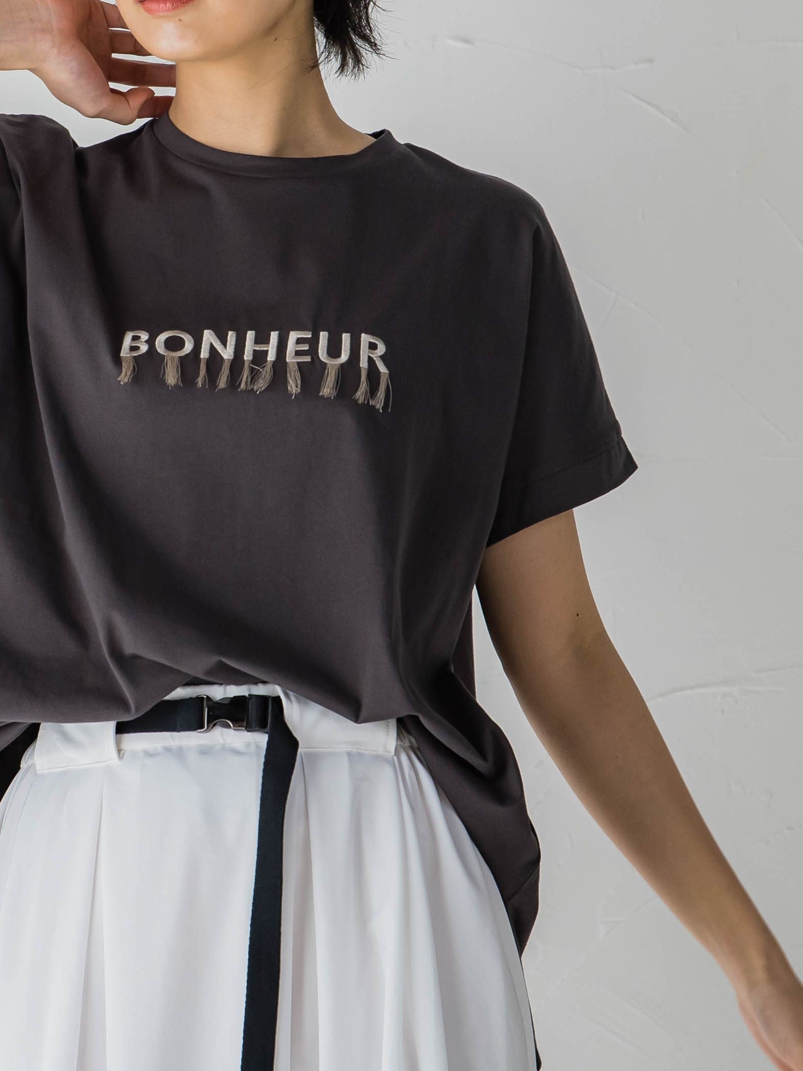 フリンジロゴTシャツ≪洗濯機で洗える≫