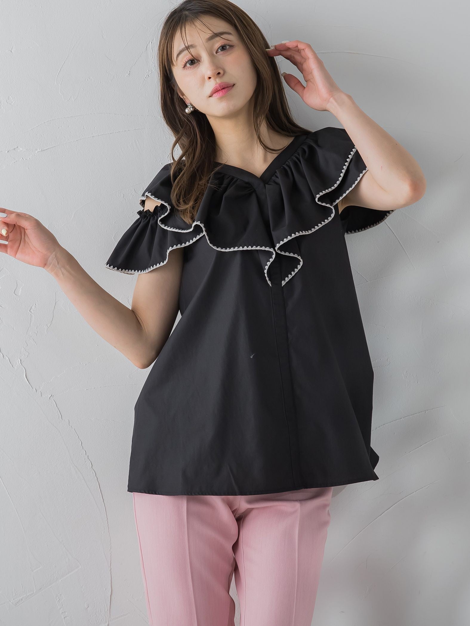 配色刺繍フリルブラウス≪手洗い可能≫