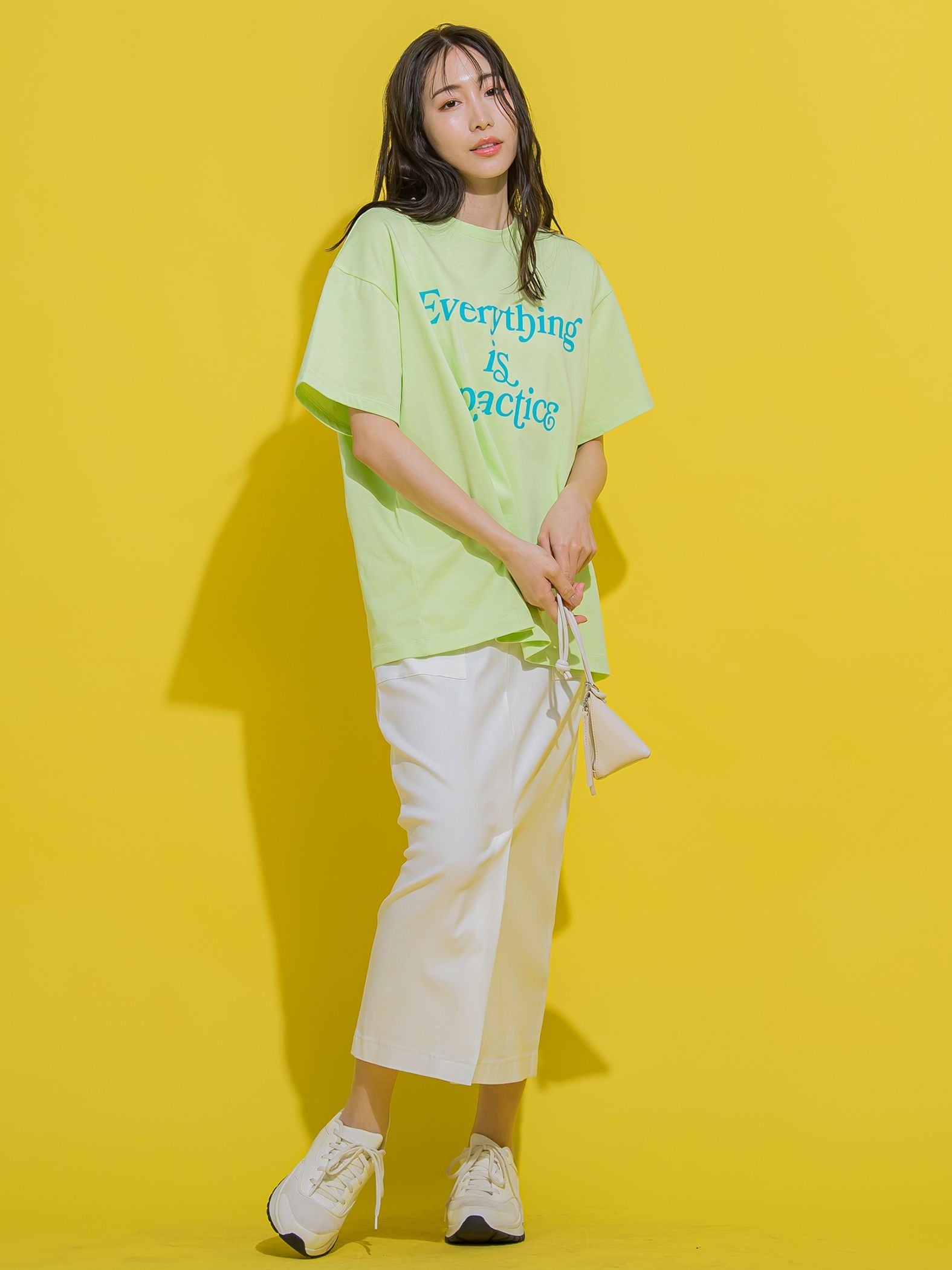 【大人も取り入れやすい】ロゴTシャツ《洗濯機で洗える》