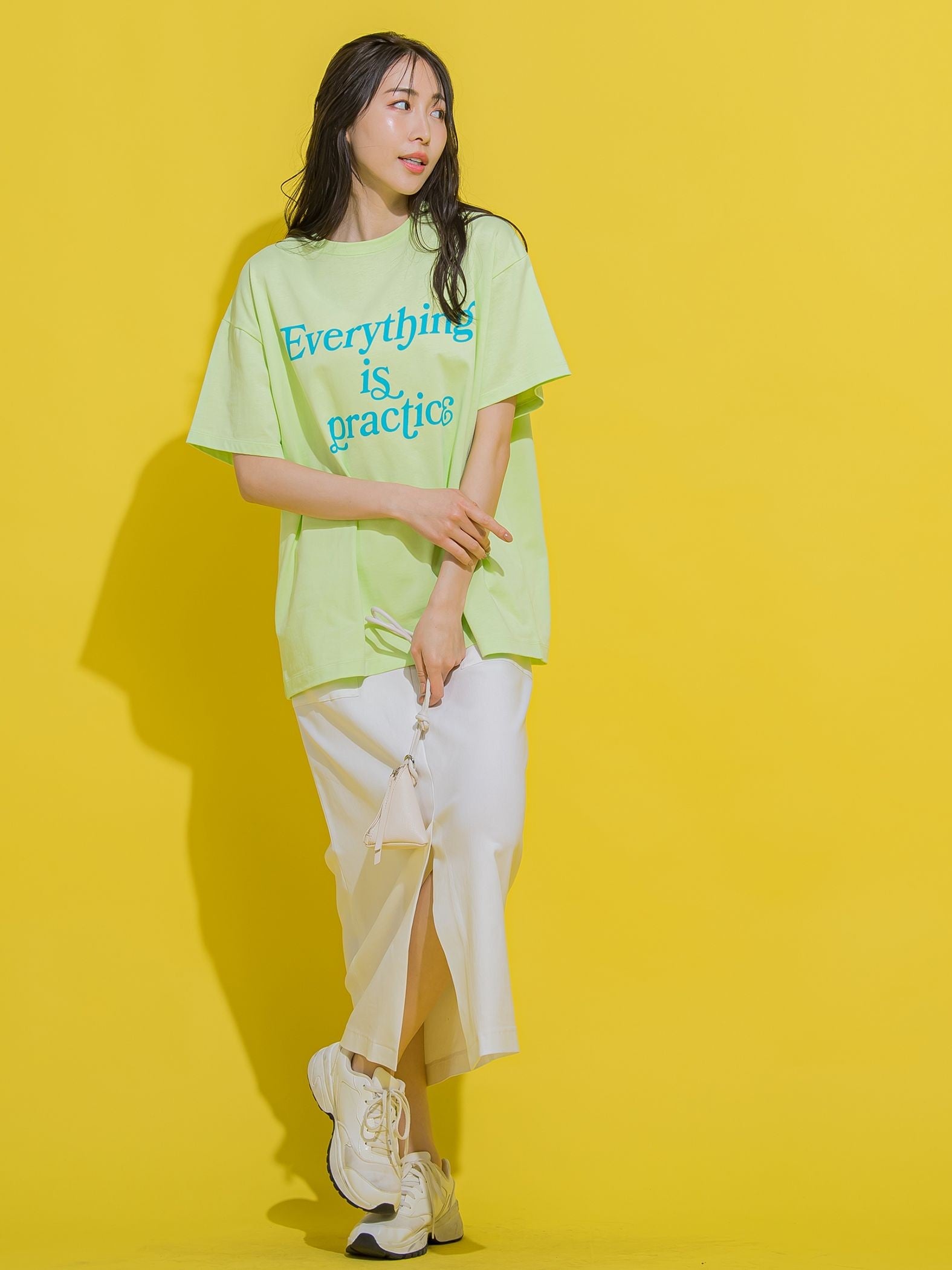 【大人も取り入れやすい】ロゴTシャツ《洗濯機で洗える》